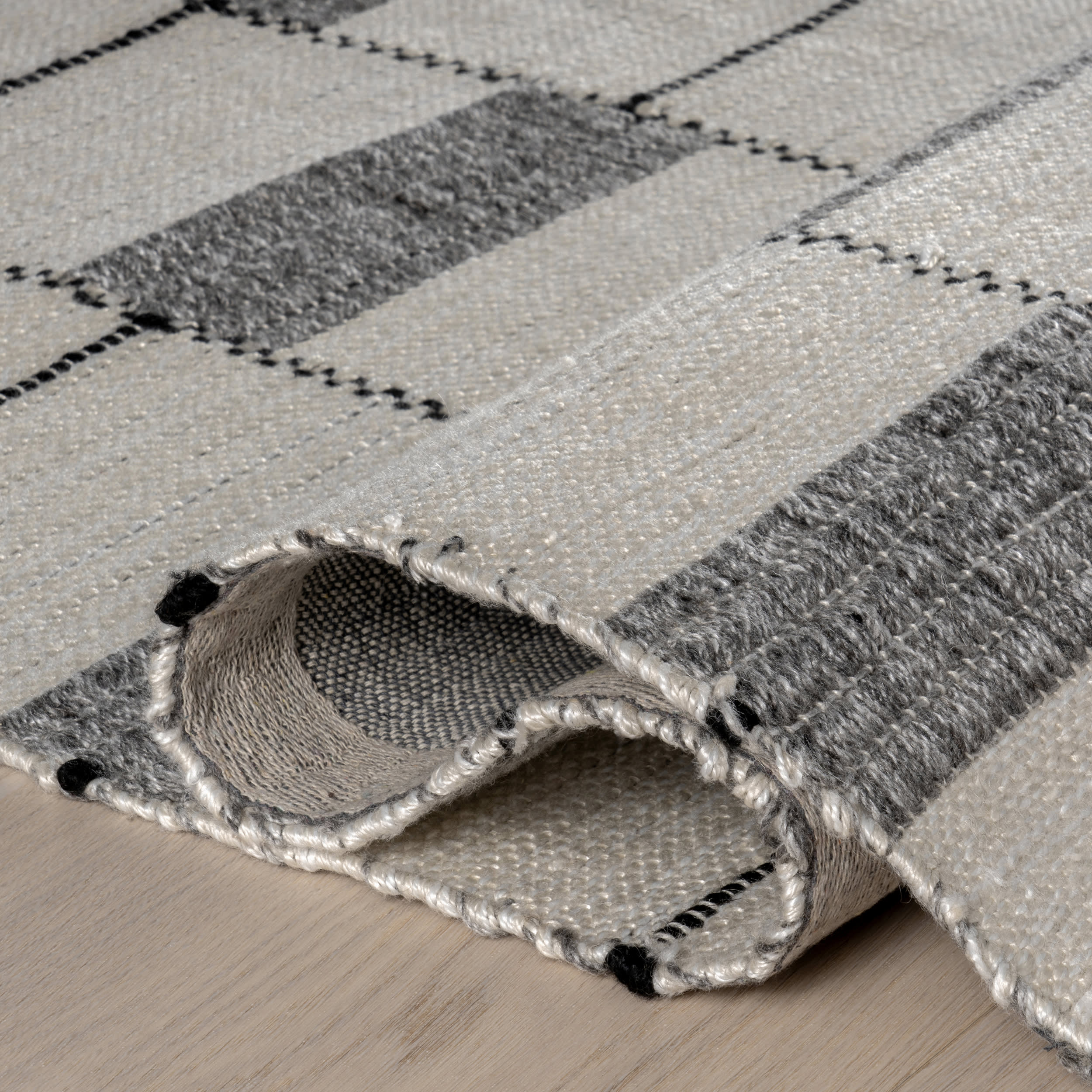 Harvey Geometric Flatweave Rug | Ivory - Image 8