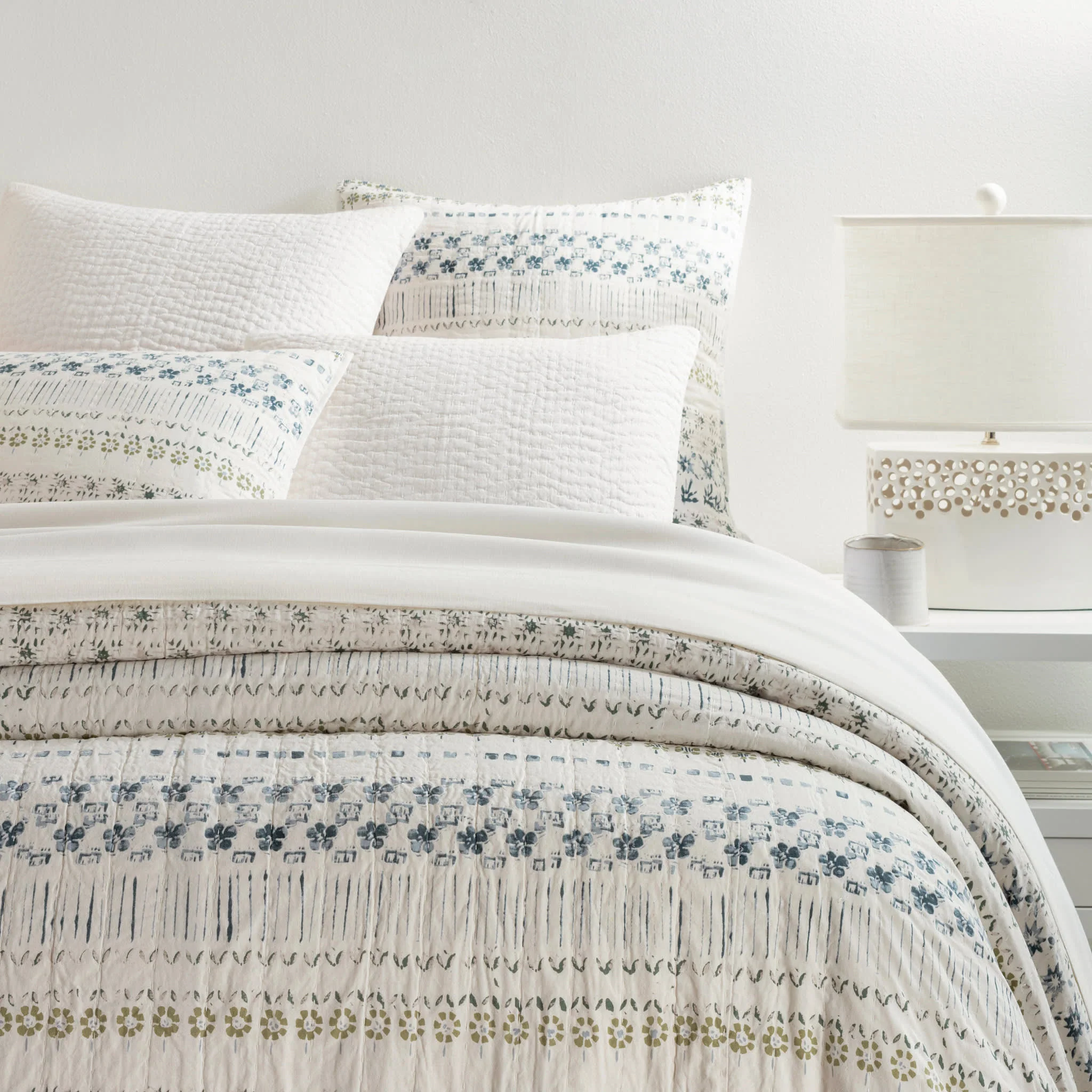 Hawthorn Coverlet | Neutral