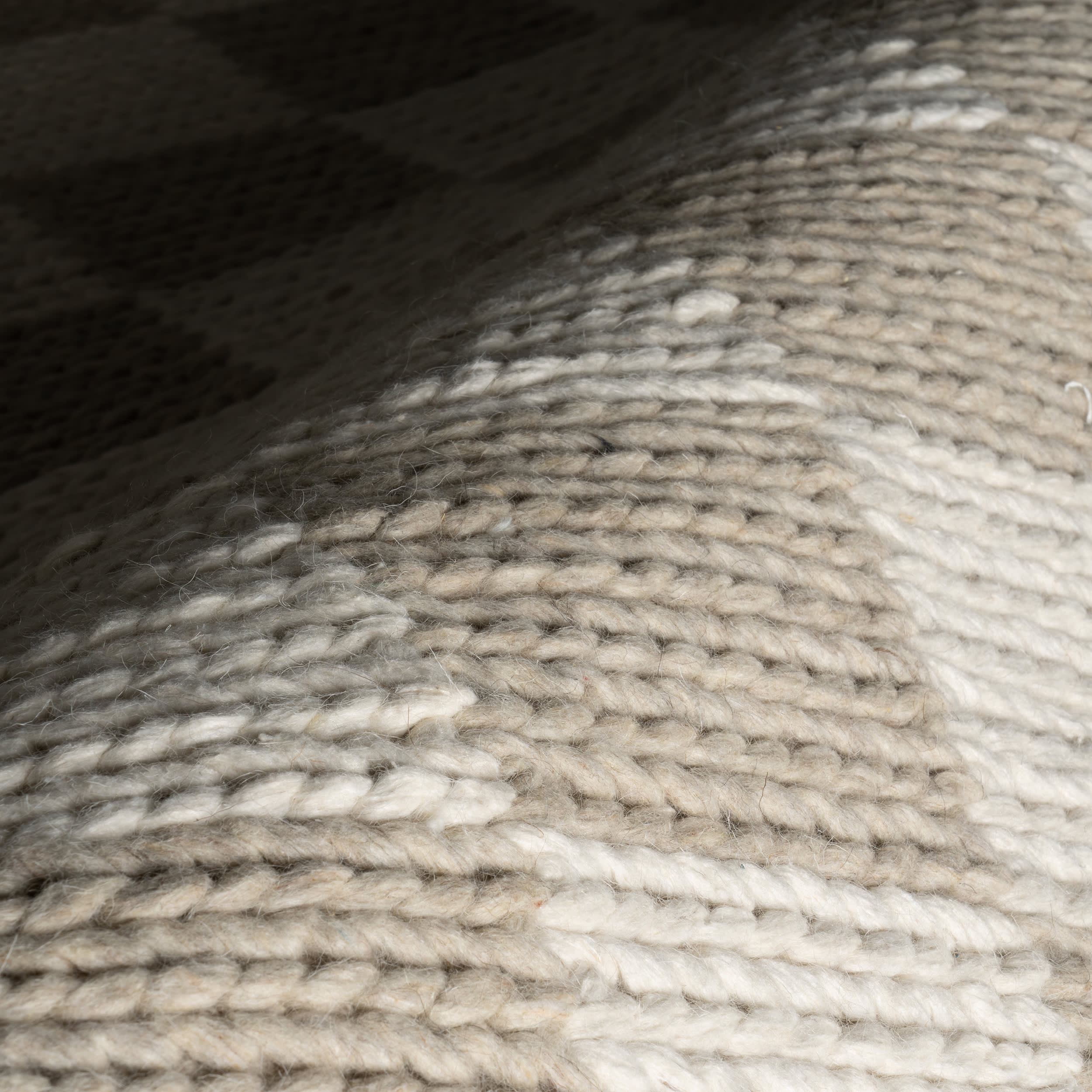 Hazina Modern Checkered Rug | Beige - Image 3