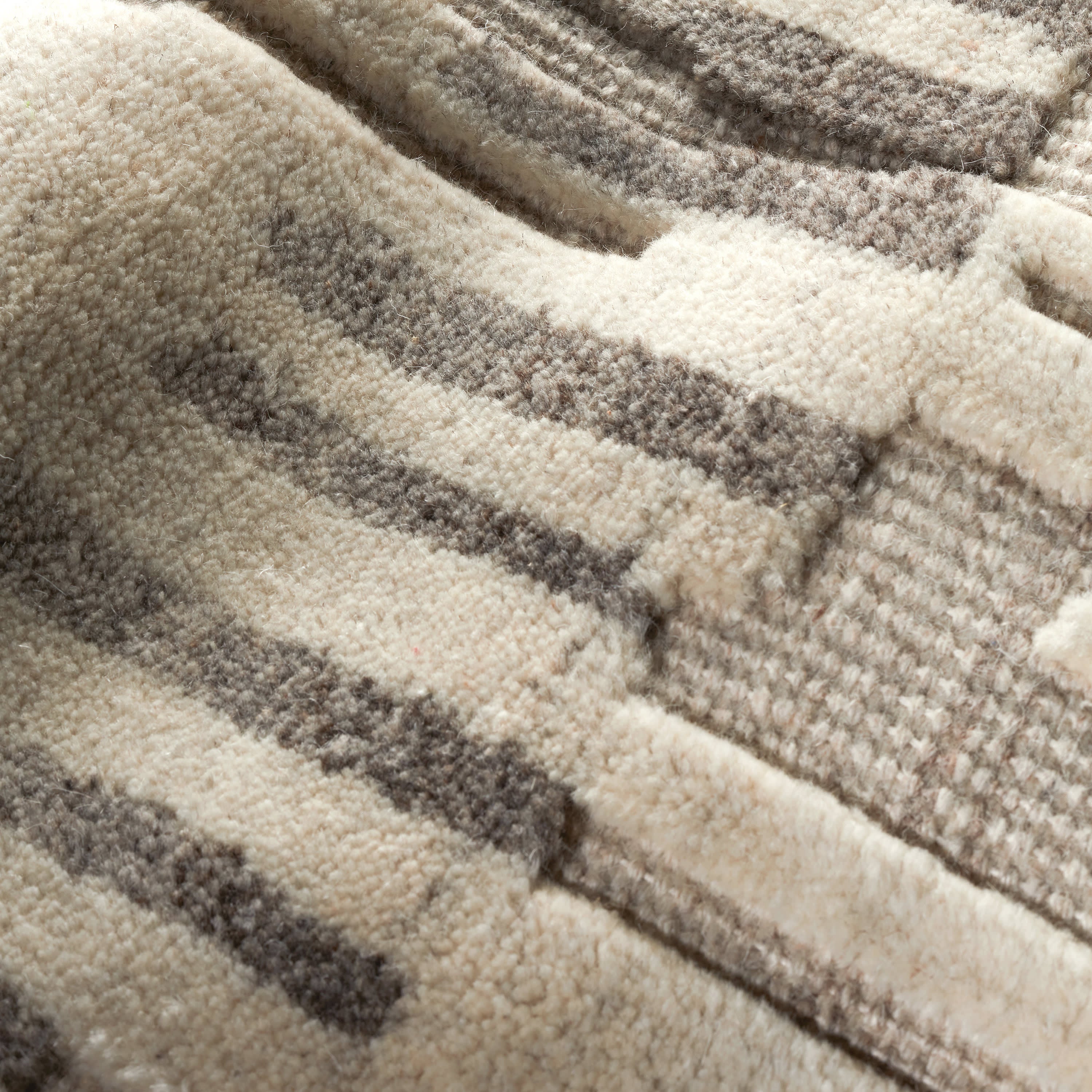 Hicks Hand Knotted Wool Rug | Natural - Image 4