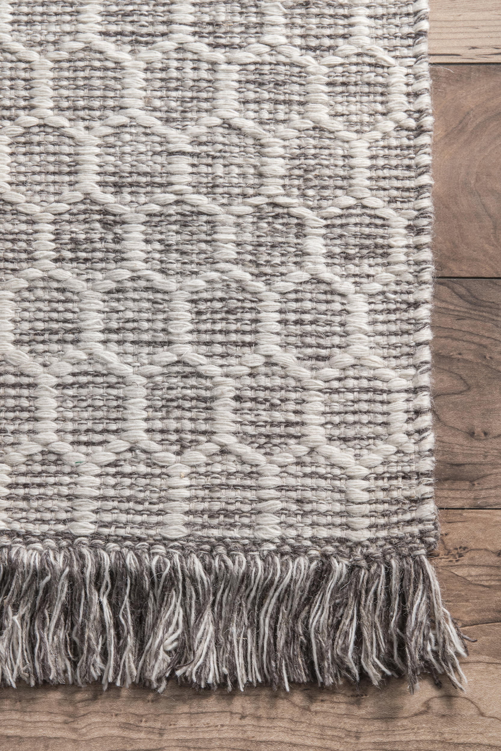 Hive Fringed Rug | Grey - Image 3