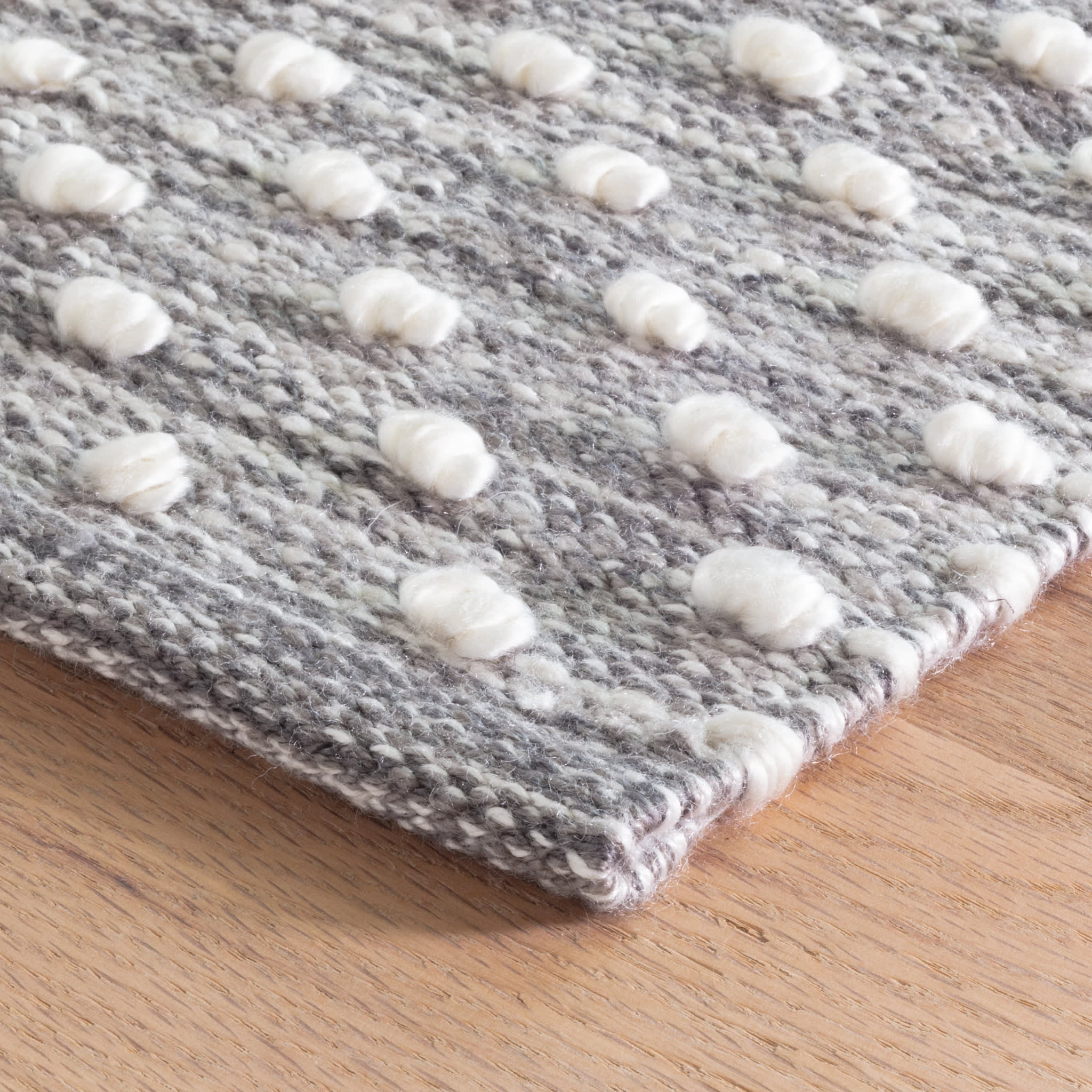 Hobnail Handwoven Performance Rug | Grey - Image 4