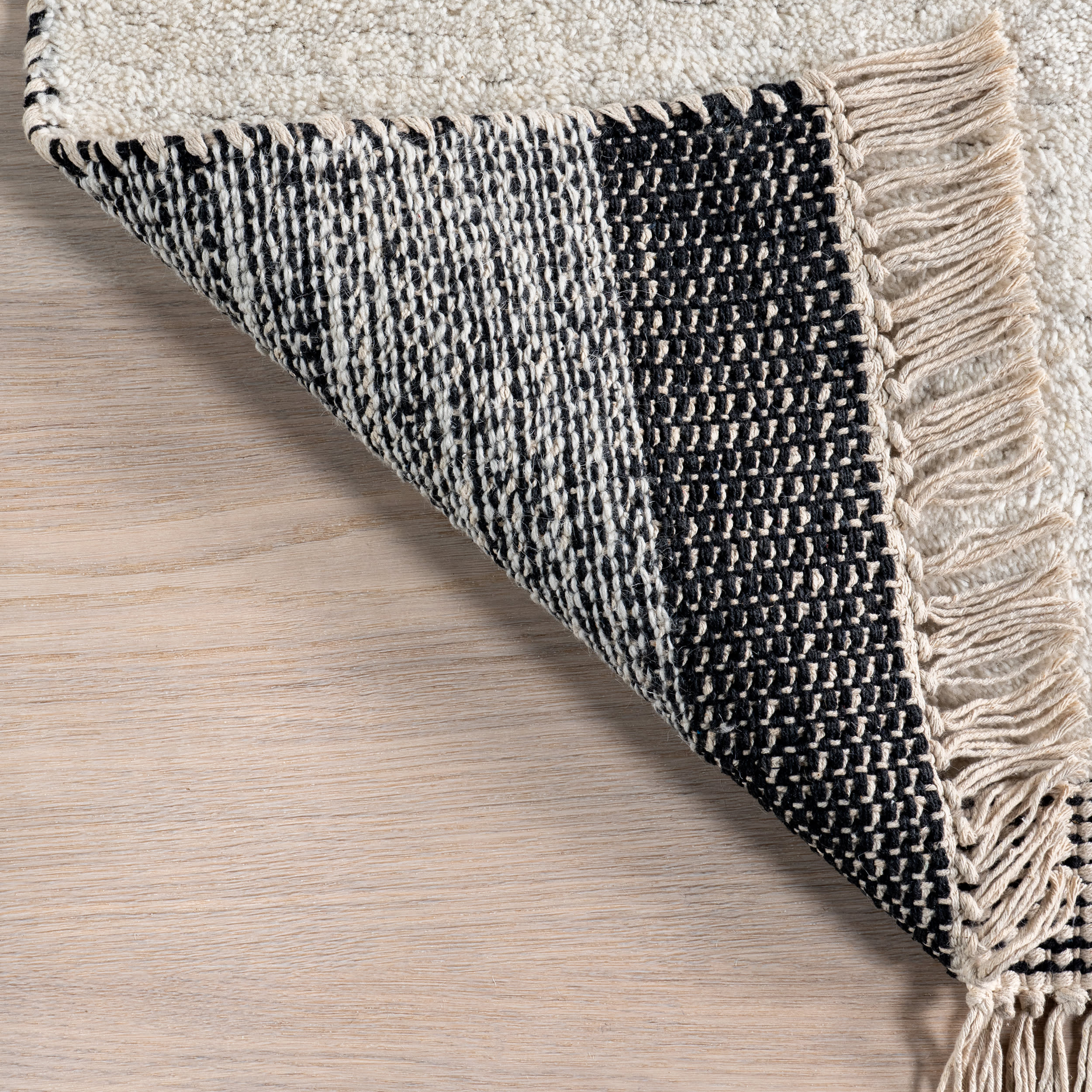 Hyperion Tasseled Cotton and Wool Rug | Ivory - Image 5