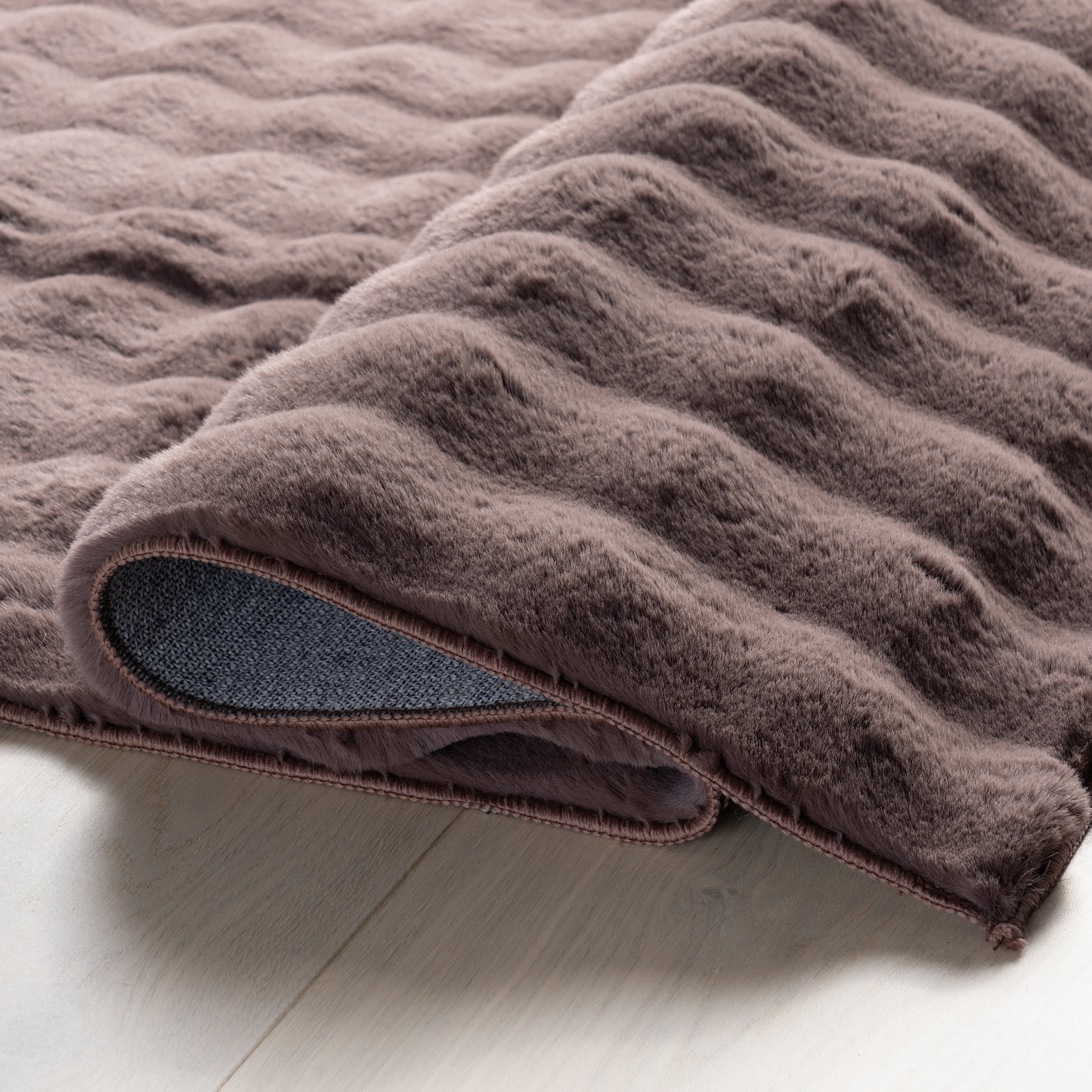 Ivana Checkered Plush Cloud Washable Rug | Dark Brown - Image 11