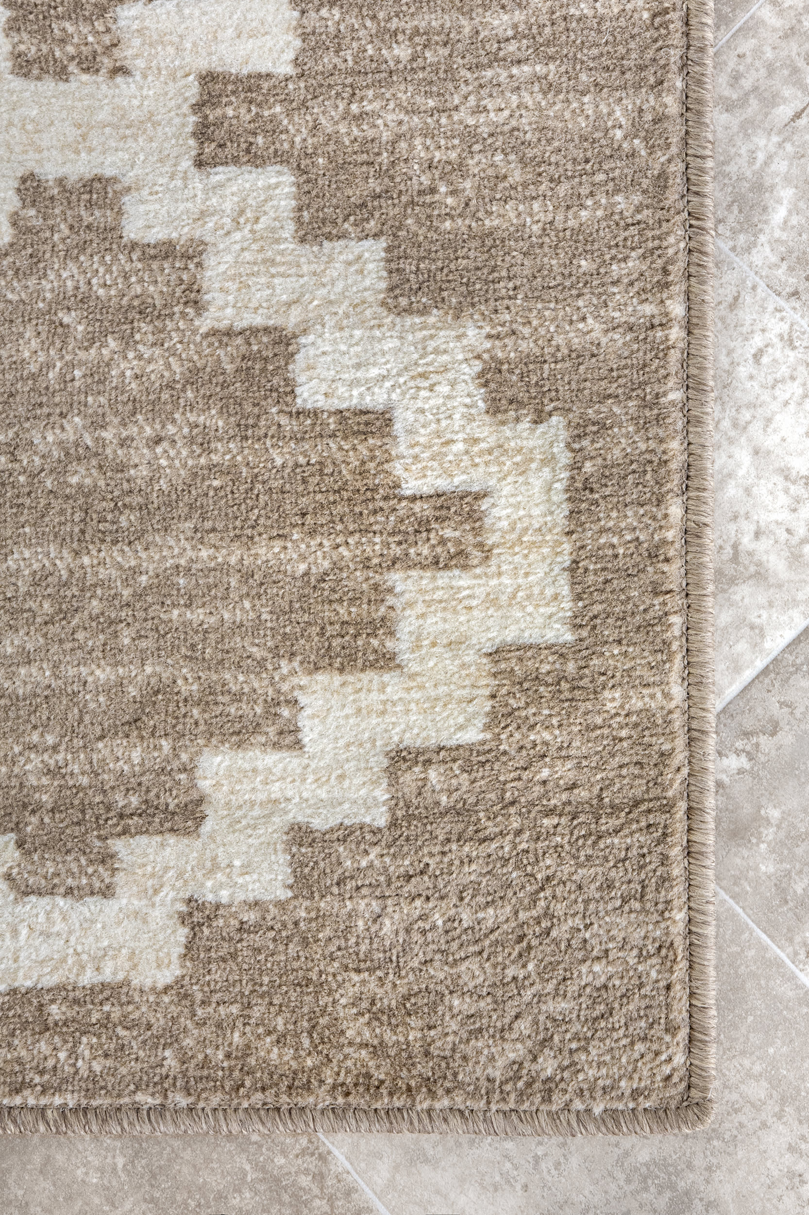 Jagged Trellis Rug | Beige - Image 3