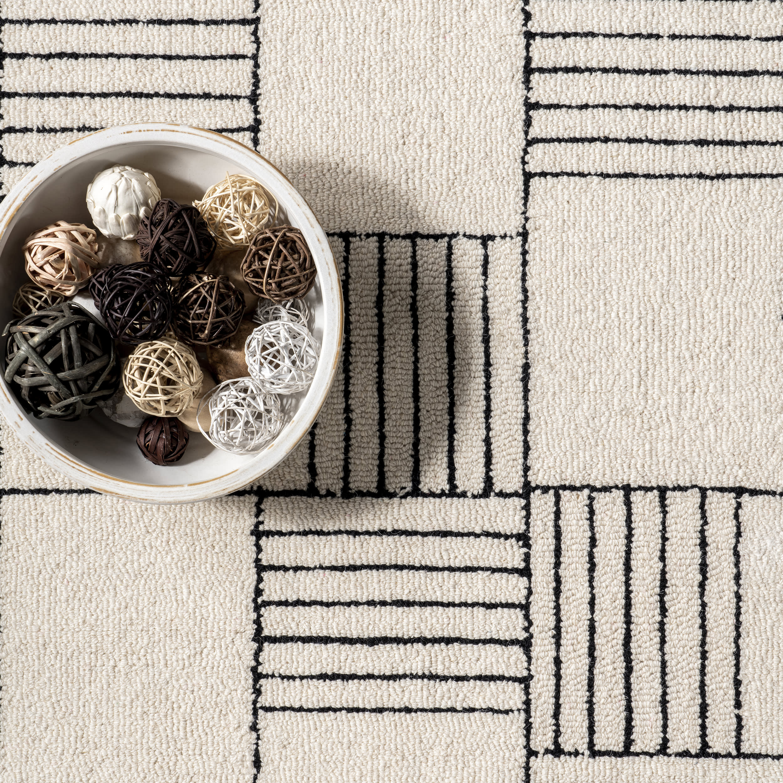 Jourdan Modern Wool Rug | Ivory - Image 7