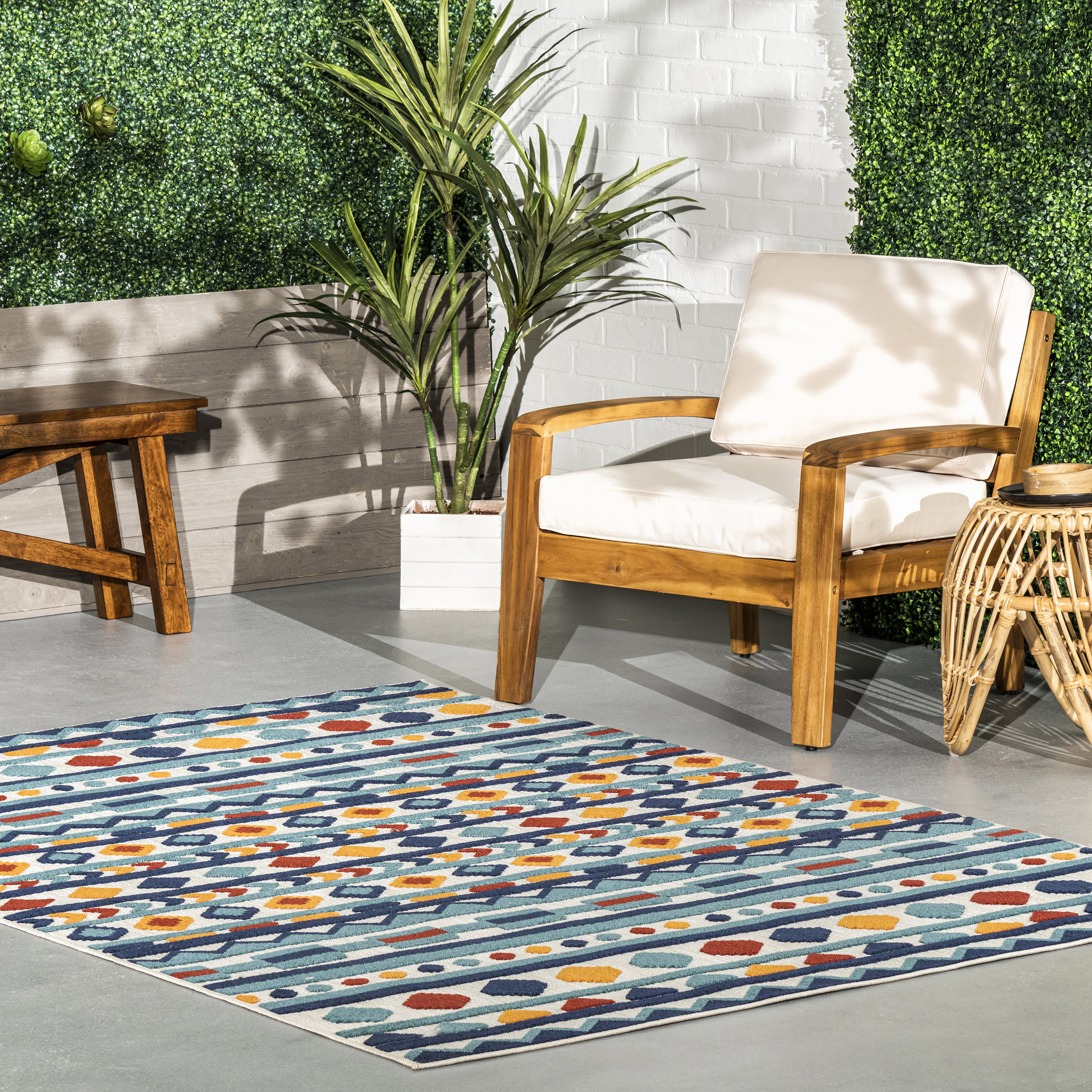 Jovani Geometric Indoor/Outdoor Rug | Blue - Image 2
