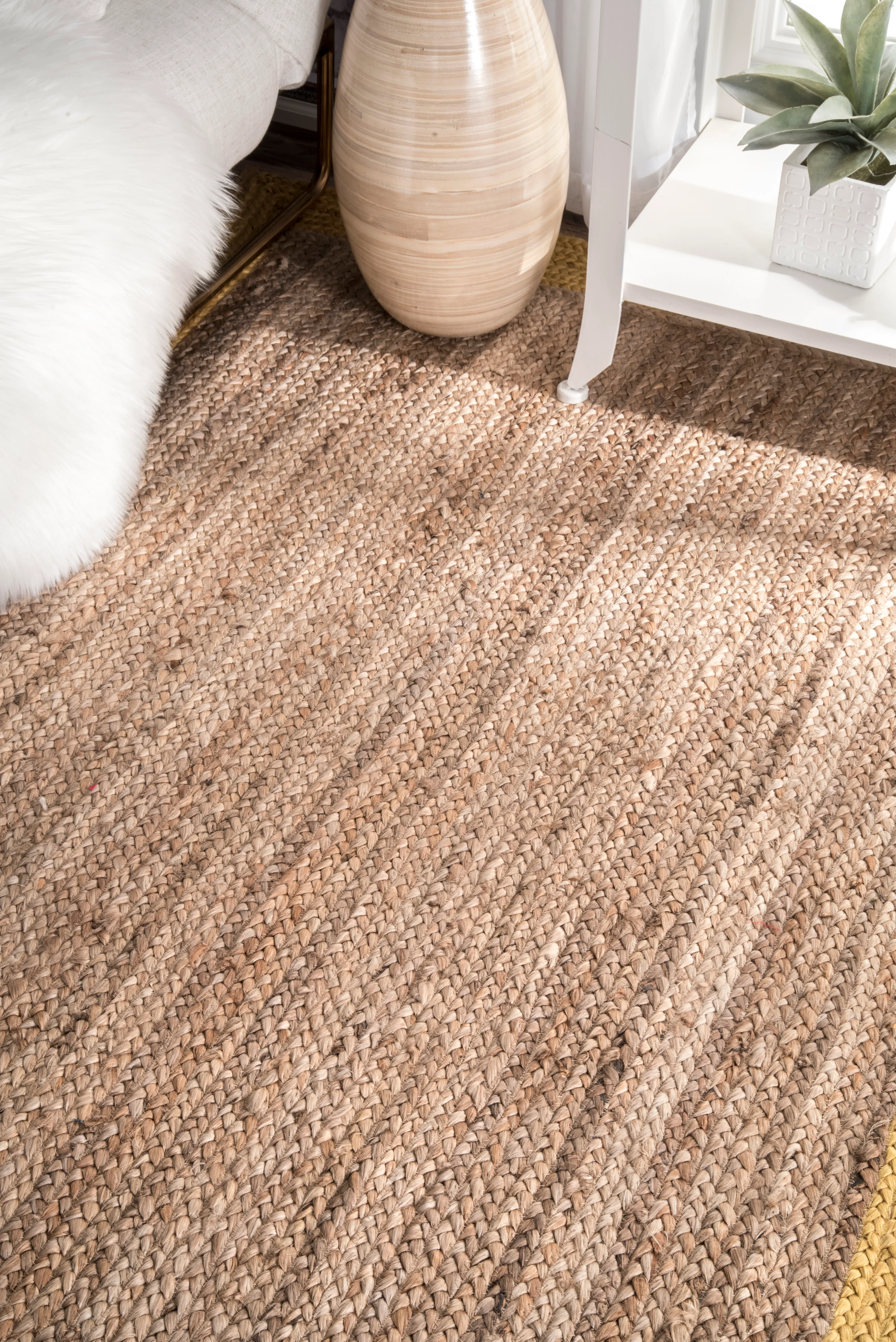 Jute Simple Border Rug | Gold - Image 4