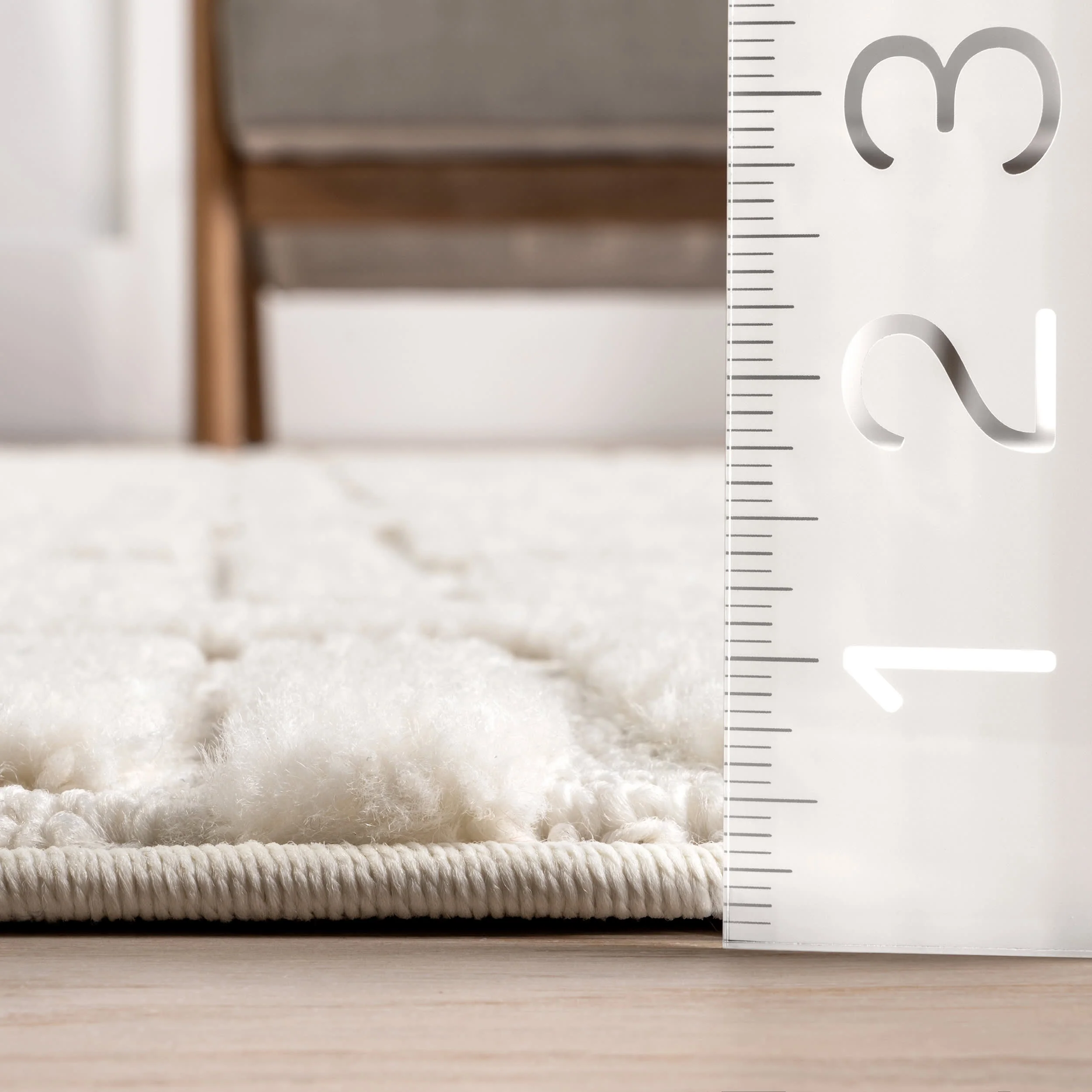 Kaelie Geometric Tasseled Rug | Off White - Image 5