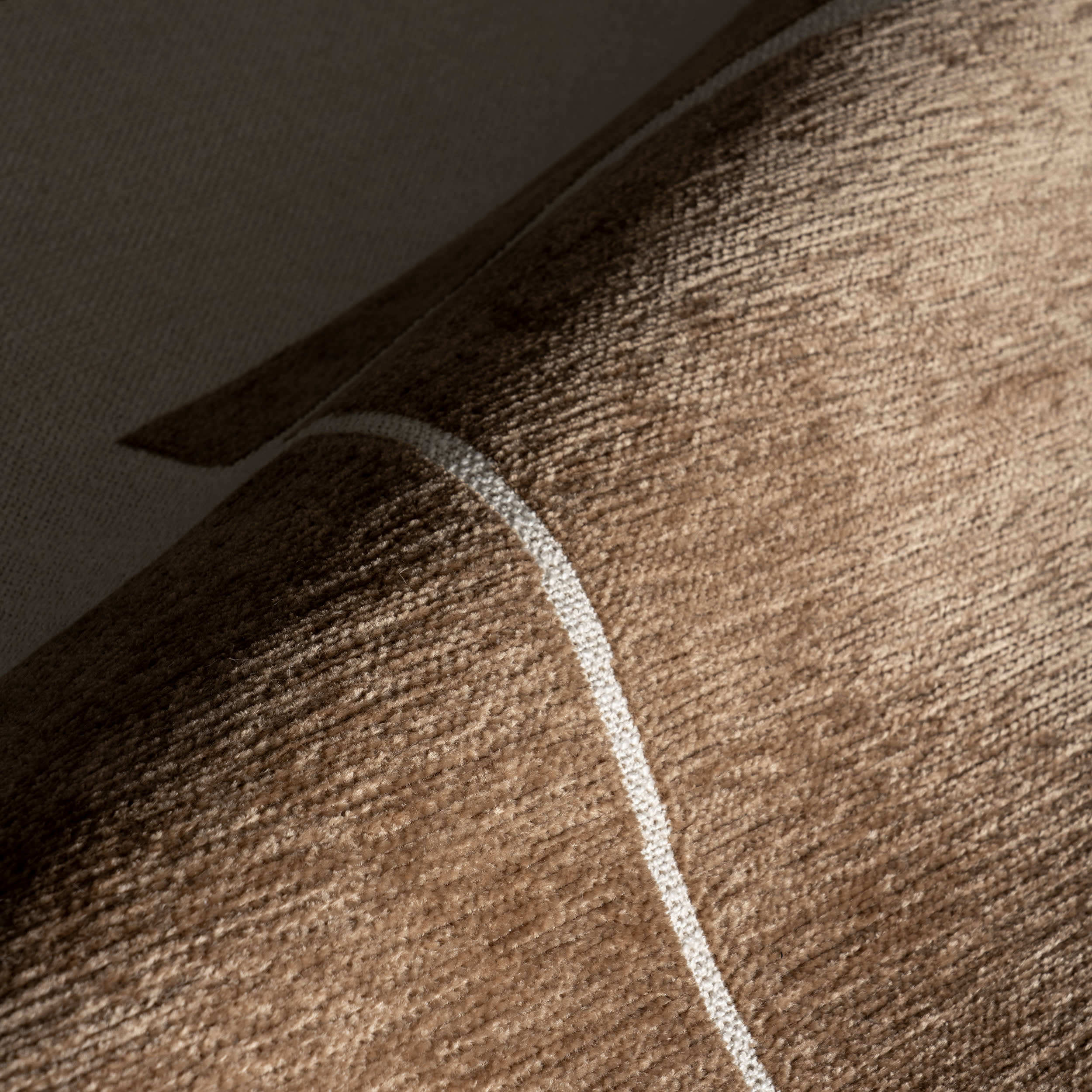 Kali Modern Geometric Reversible Washable Rug | Taupe - Image 3
