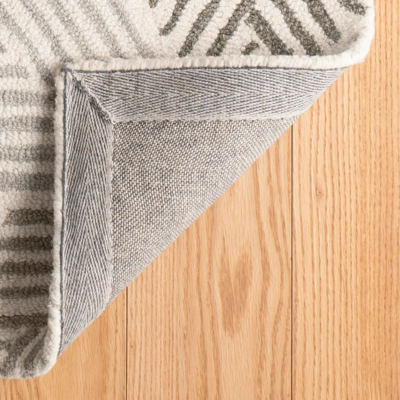 Karari Hand Hooked Wool Rug | Blue - Image 7