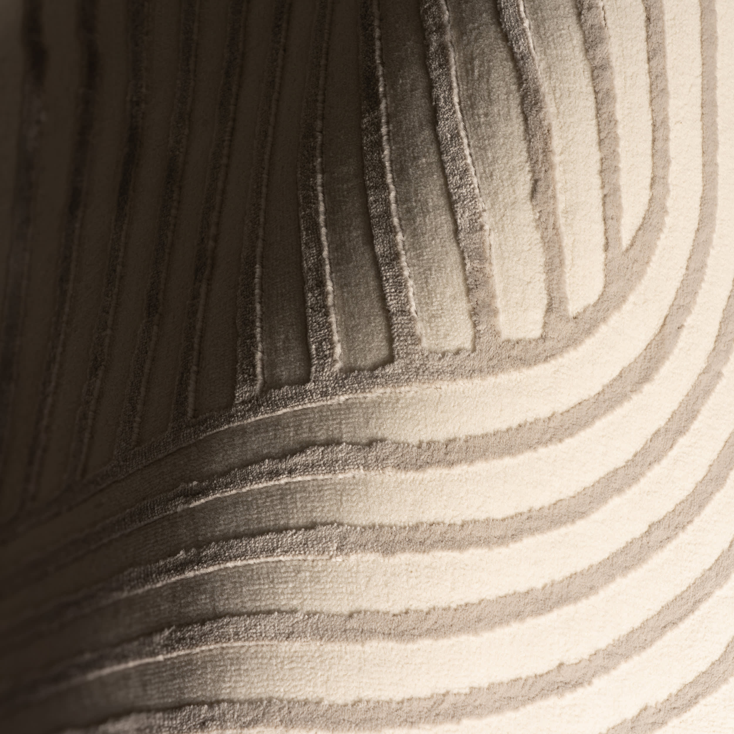 Krina Modern Abstract Plush Textured Washable Rug | Cream/Grey - Image 3