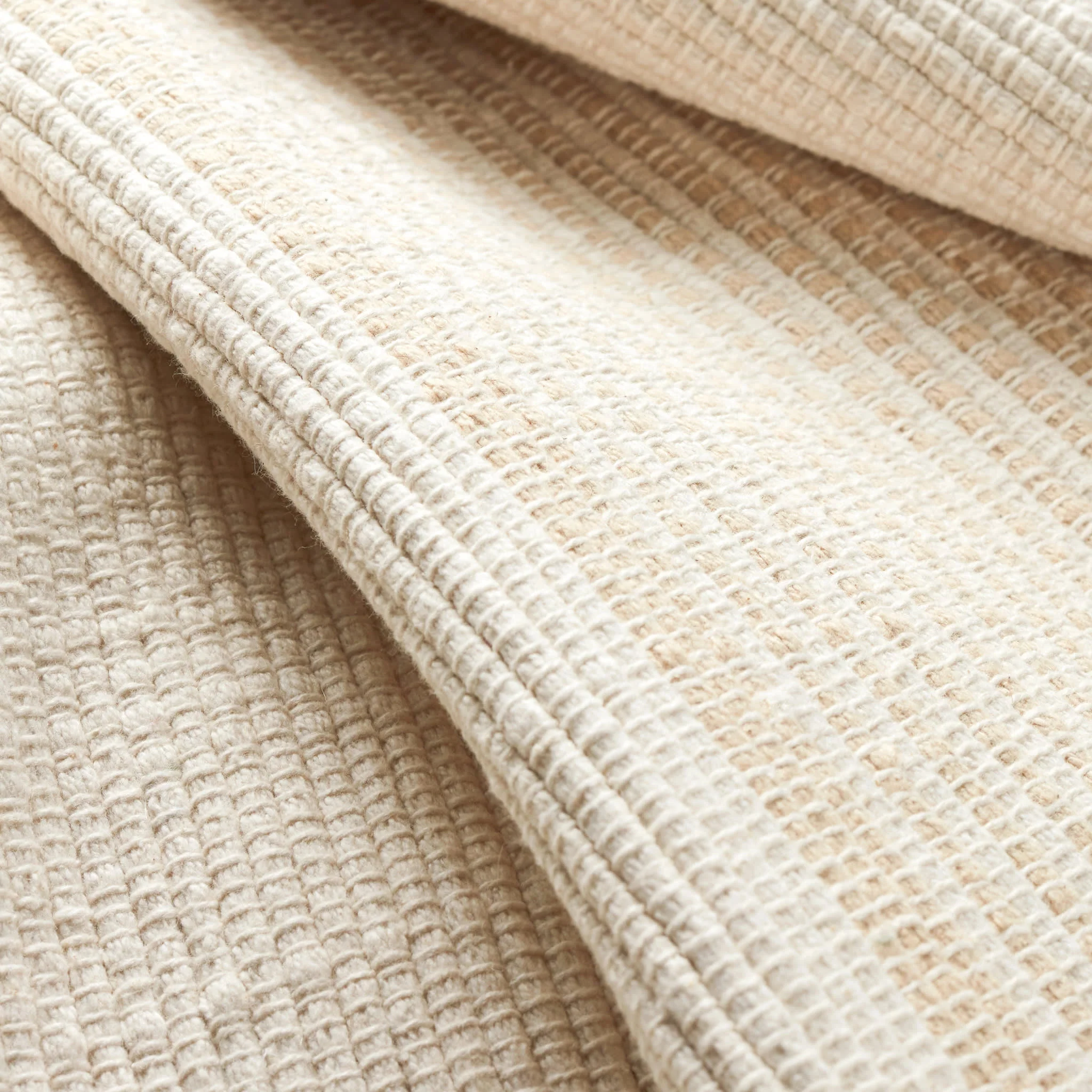 La Mirada Handwoven Cotton Rug | Wheat - Image 4