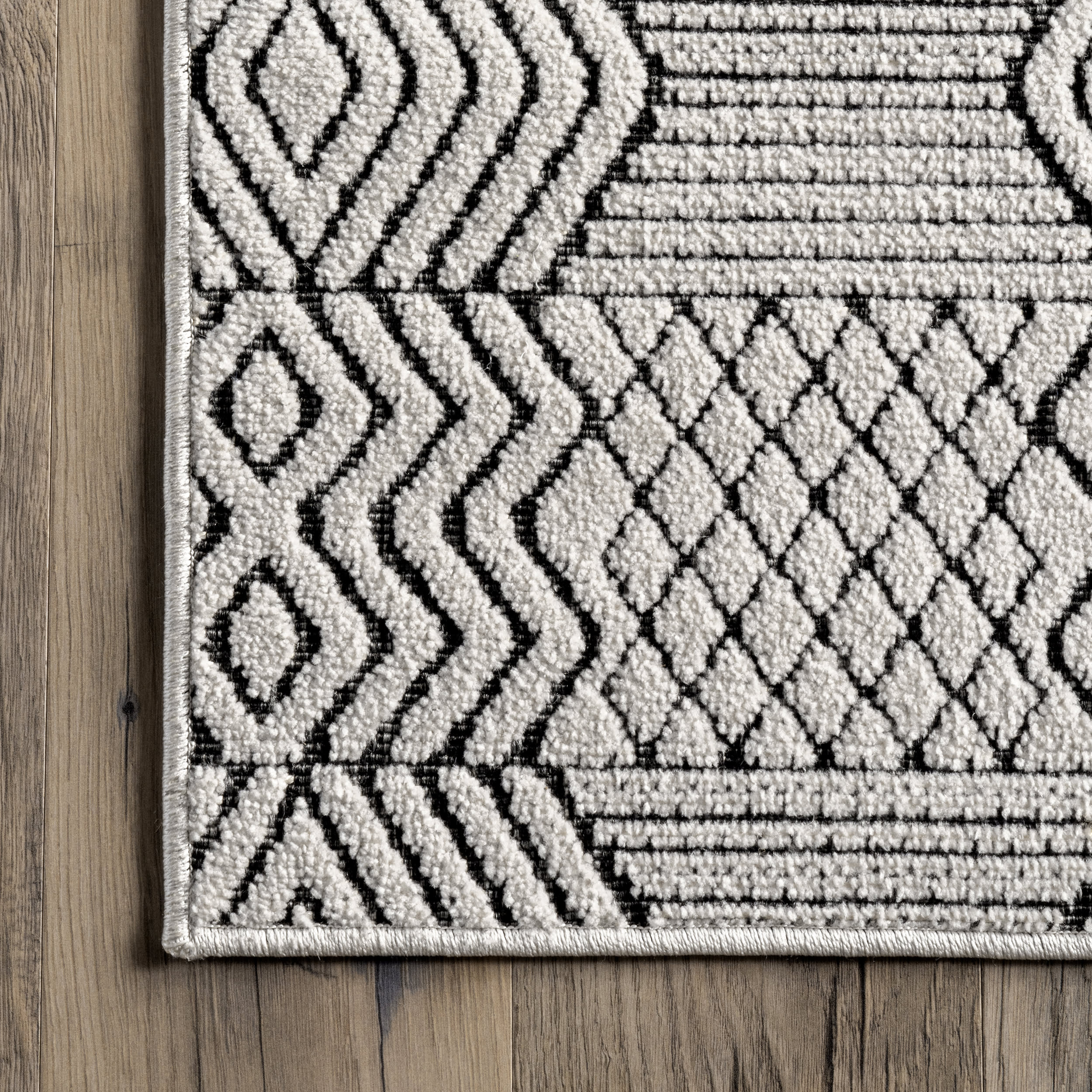 Lena Striped Textured Indoor/Outdoor Rug | Grey - Image 3