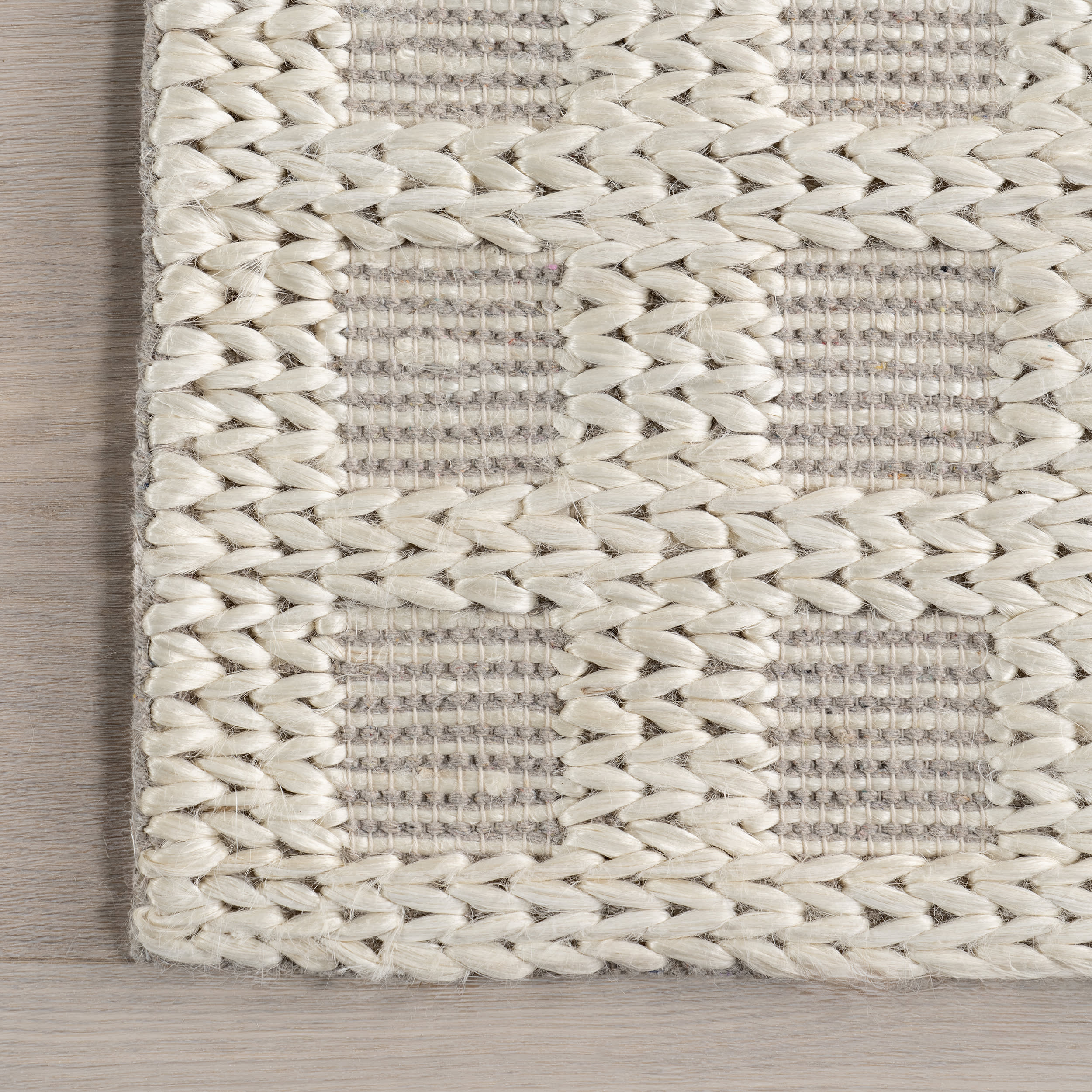 Lennon Checkered Hand Braided Jute Rug | Ivory - Image 3