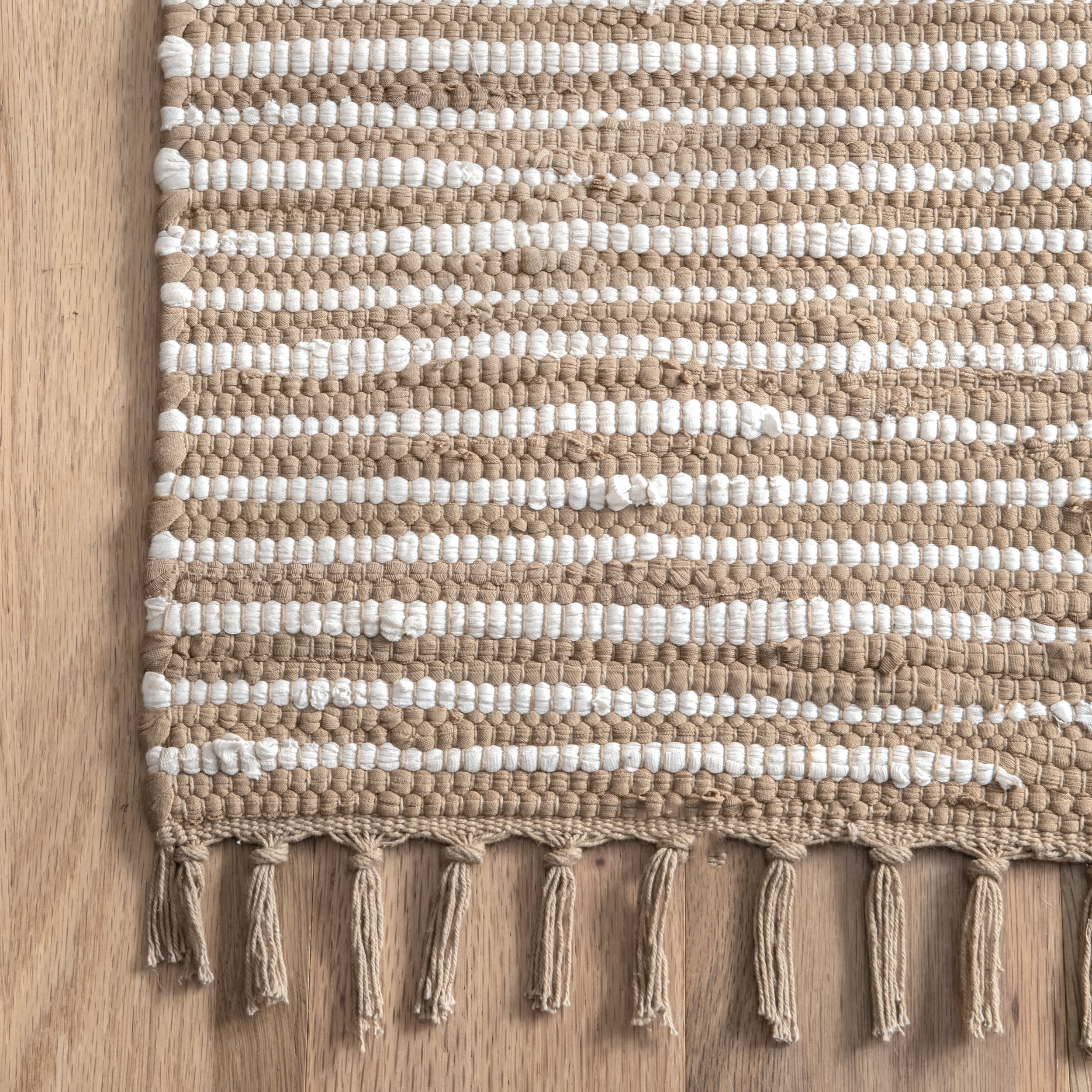 Lined Diamonds Rug | Beige - Image 3