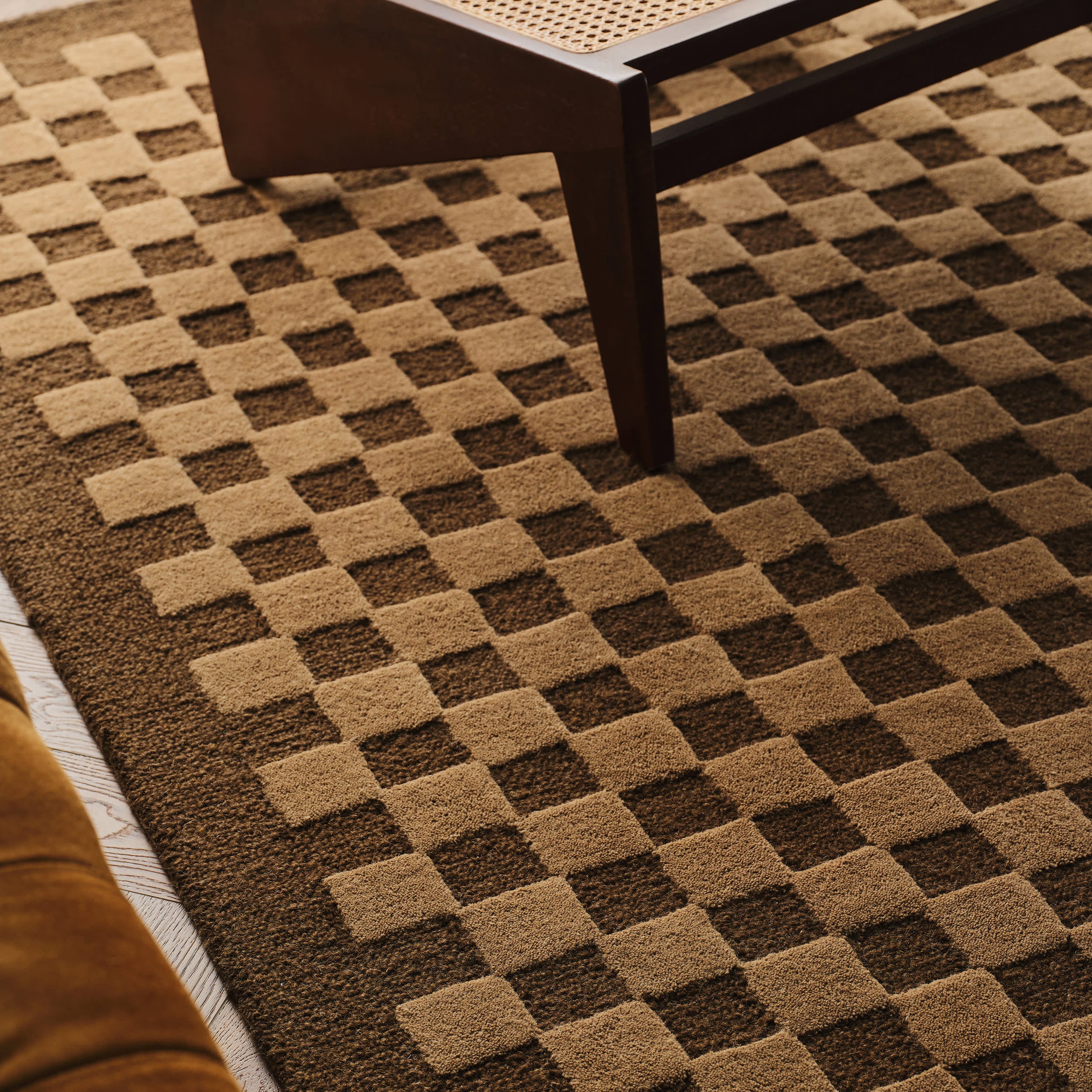 Linthea Modern Checkered Handmade Wool Rug | Brown - Image 4