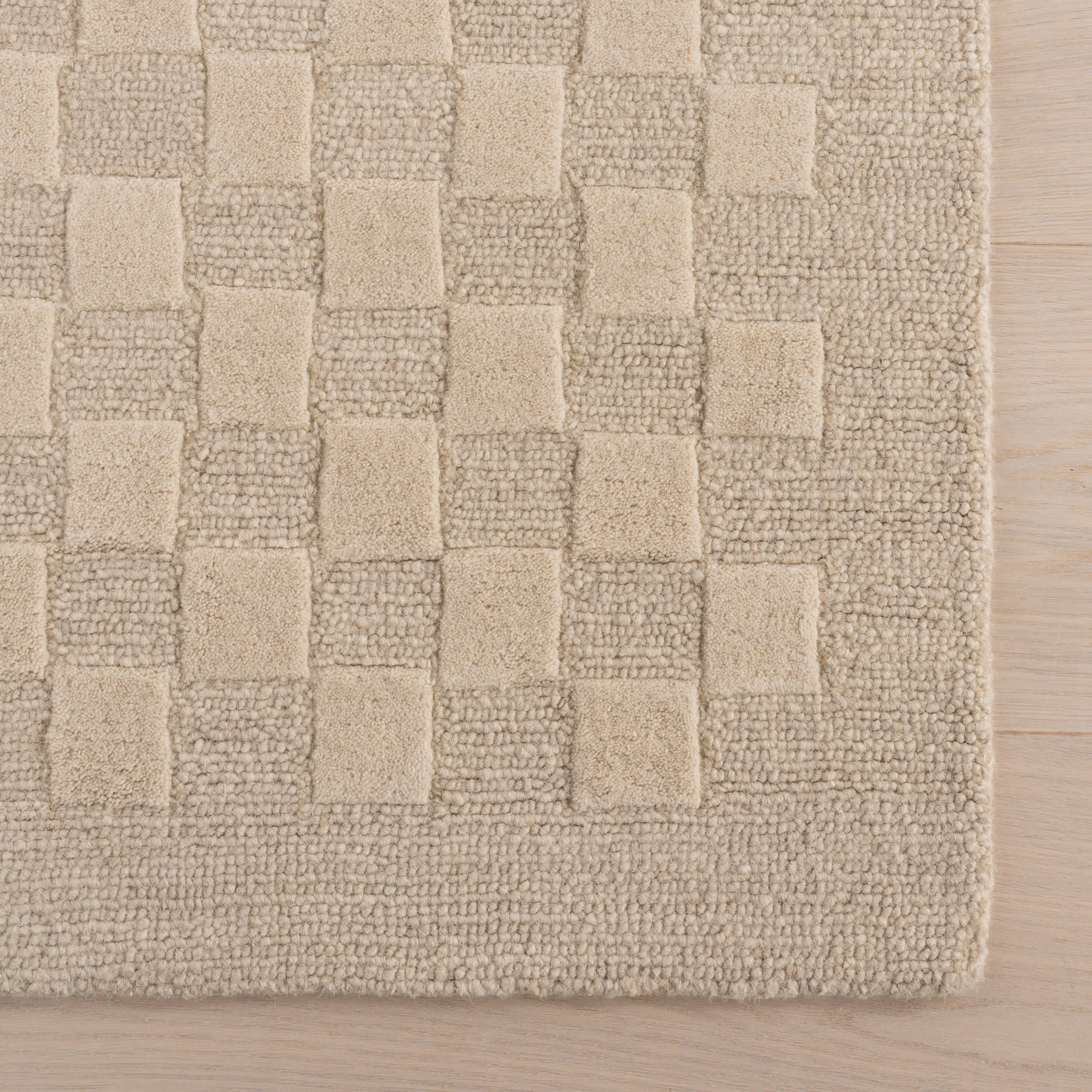Linthea Modern Checkered Handmade Wool Rug | Ivory - Image 6