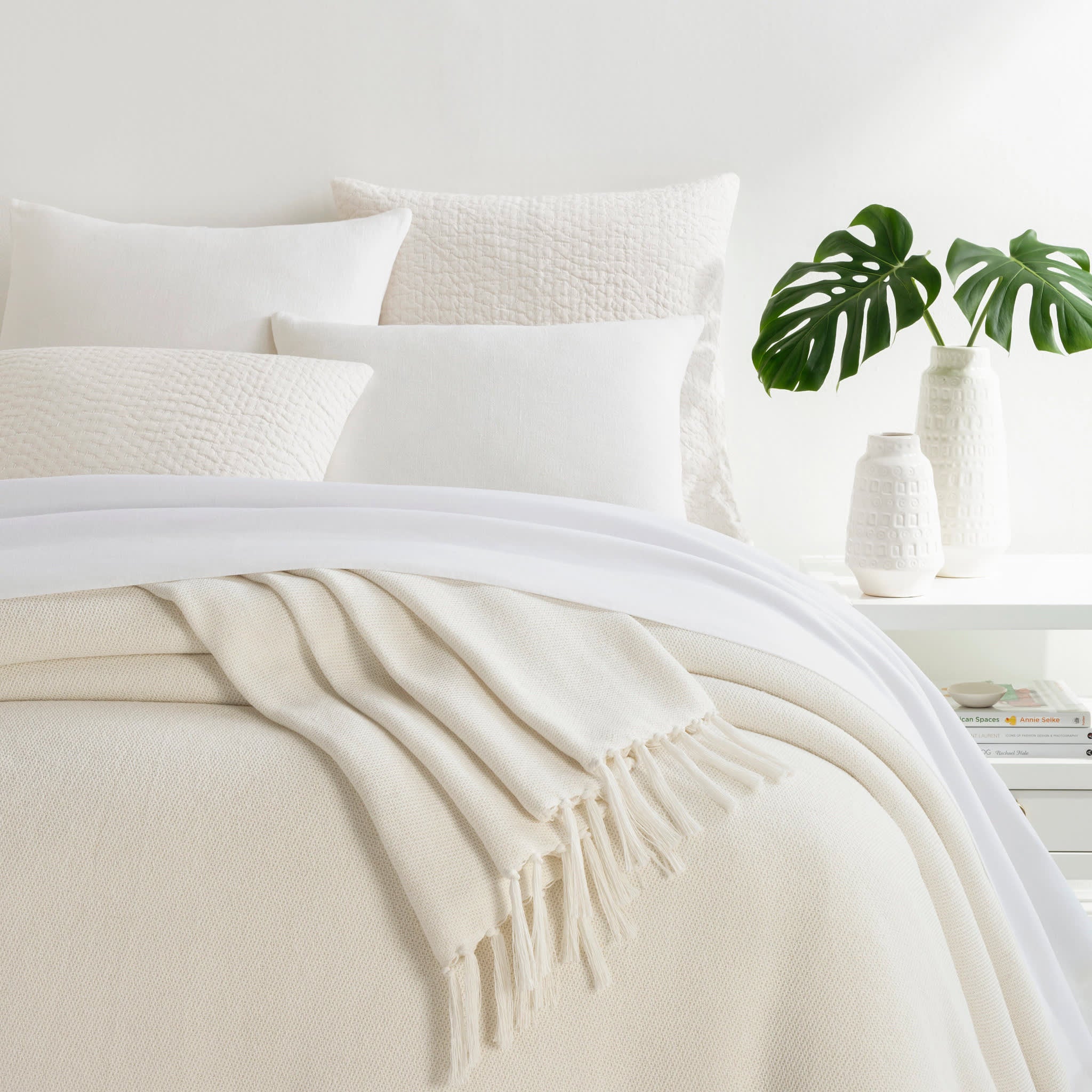 Logan Blanket | Dove White