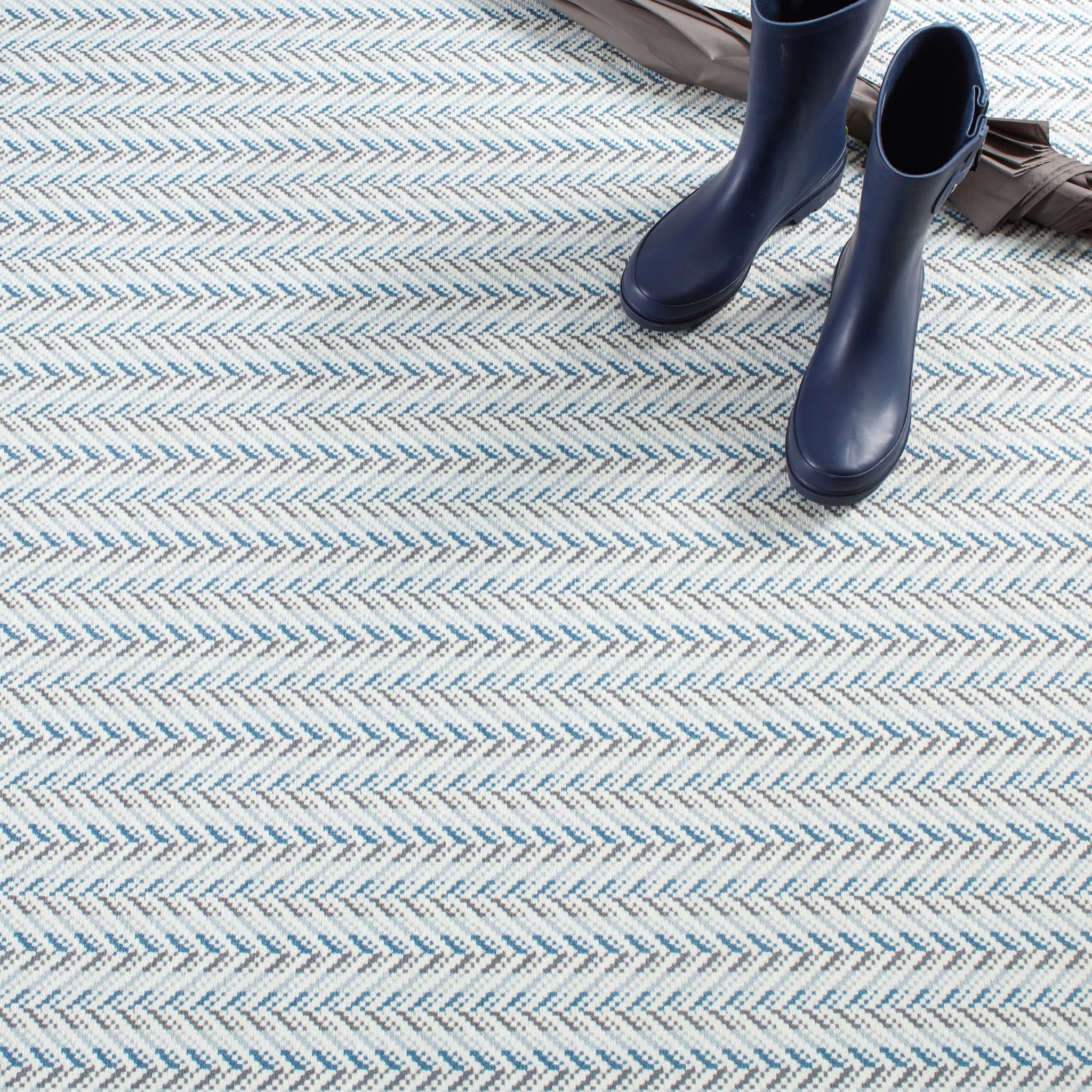 Lowell Machine Washable Rug | Blue - Image 3