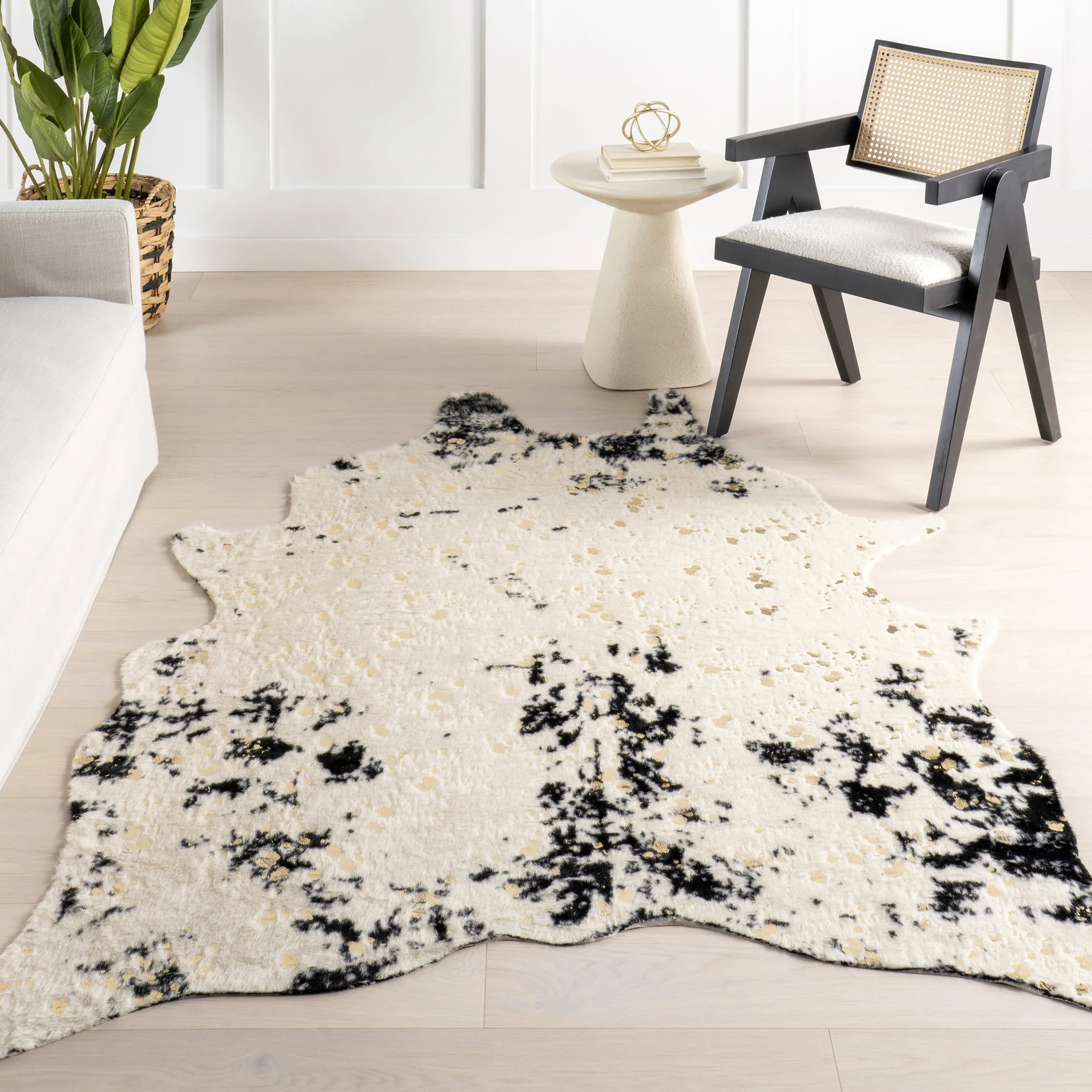 Macchiato Faux Cowhide Rug | Black - Image 5