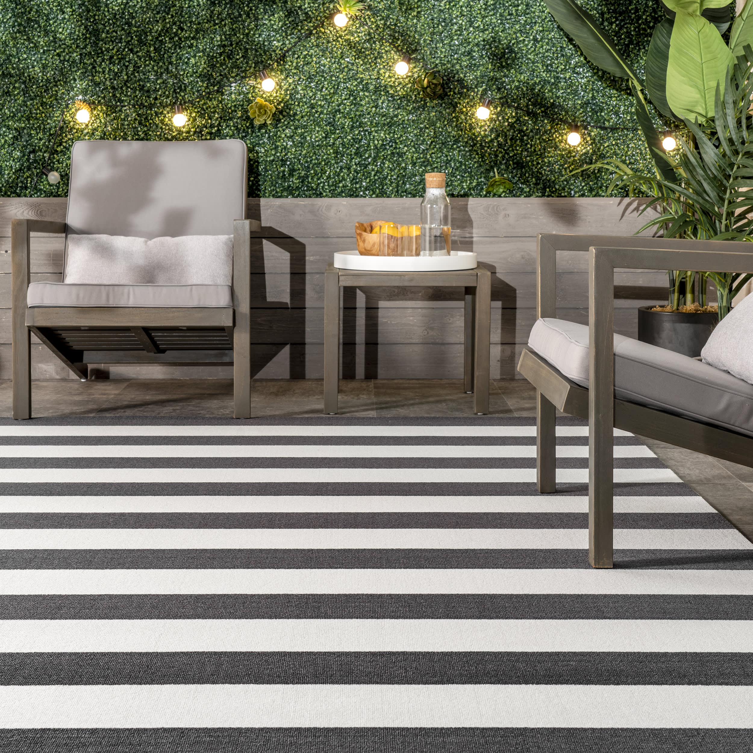 Magnolia Striped Indoor/Outdoor Rug | Black - Image 4