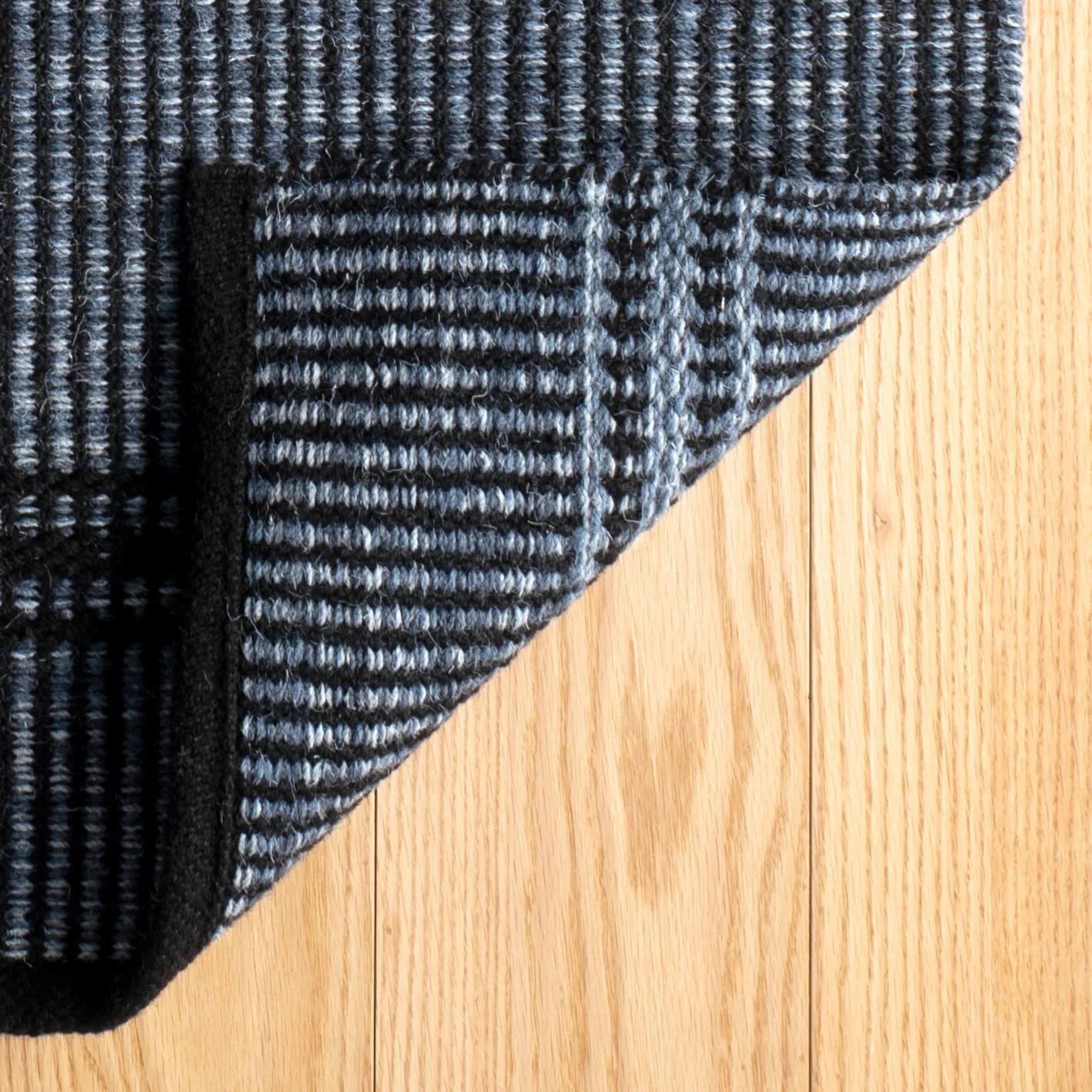 Malta Handwoven Wool Rug | Navy - Image 6