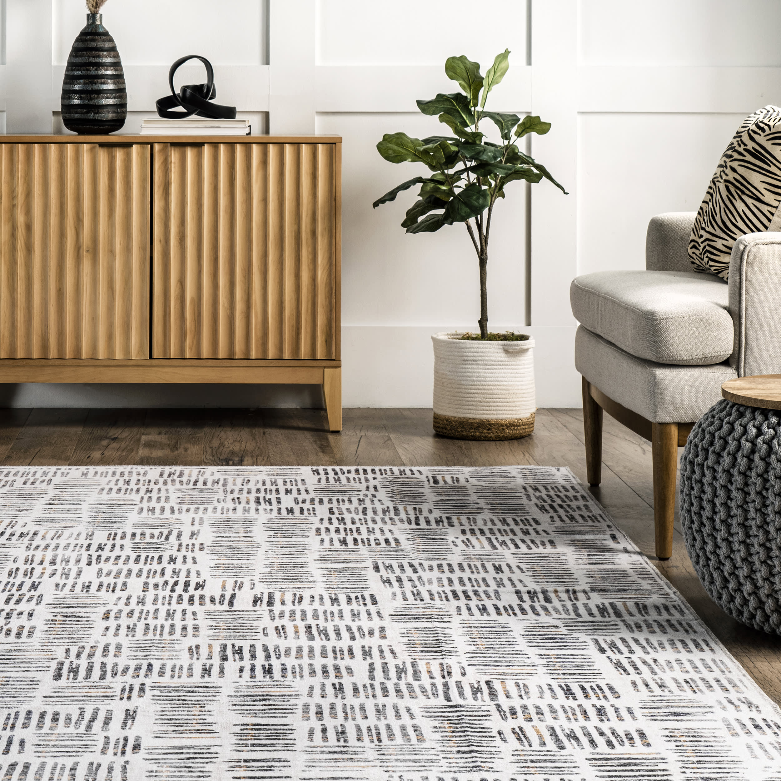 Margaret Washable Crosshatch Rug | Grey - Image 4