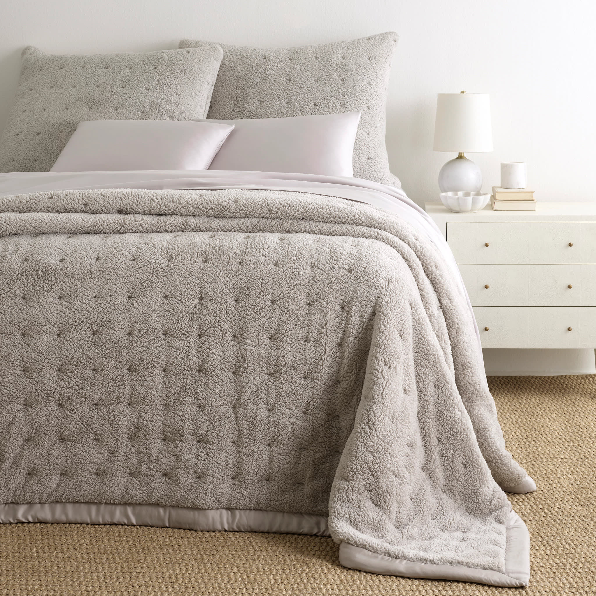 Marshmallow Fleece Puff | Grey