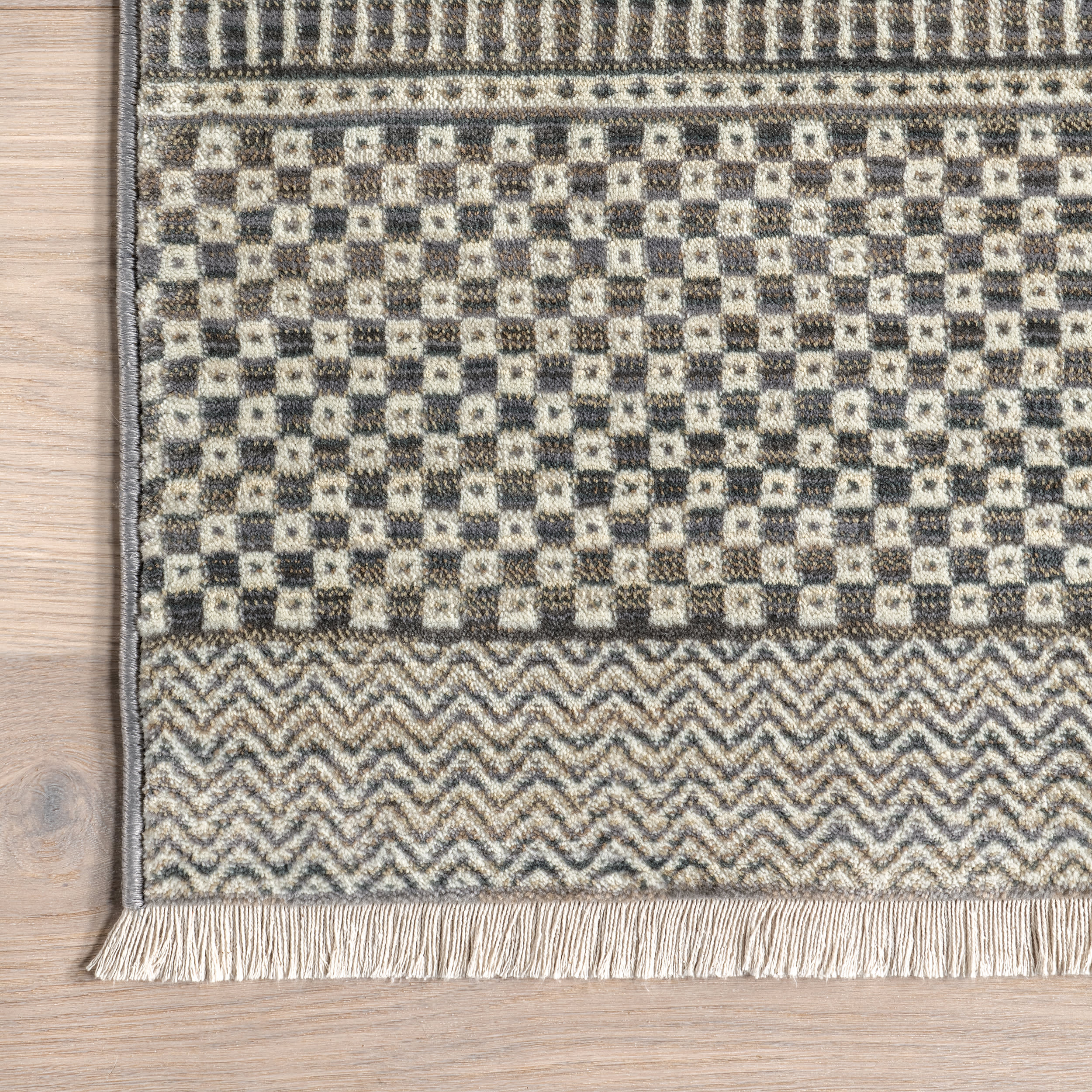 Maude Geometric Traditional Fringed Rug | Light Grey - Image 3