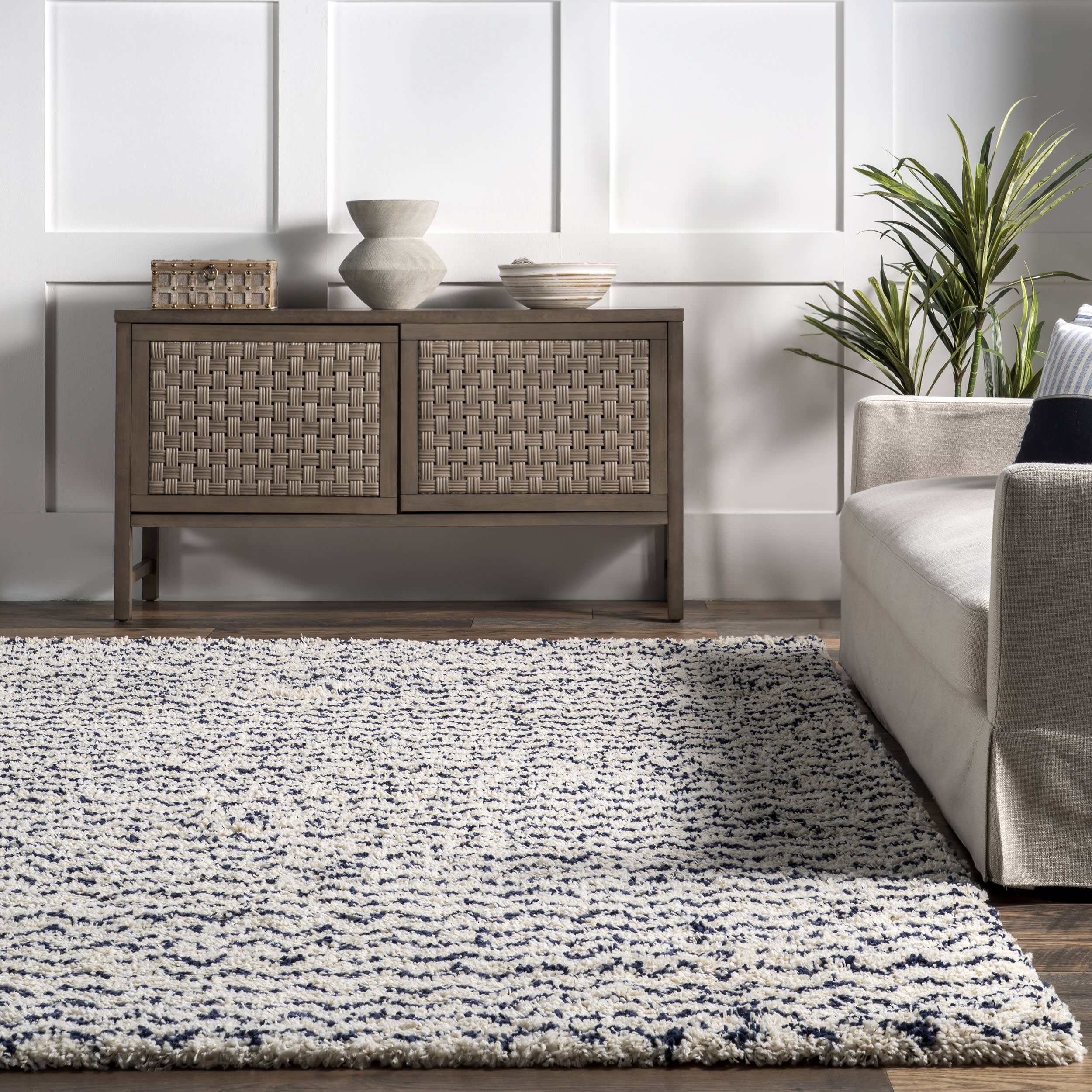 Moroccan Chevron Rug | Navy - Image 4