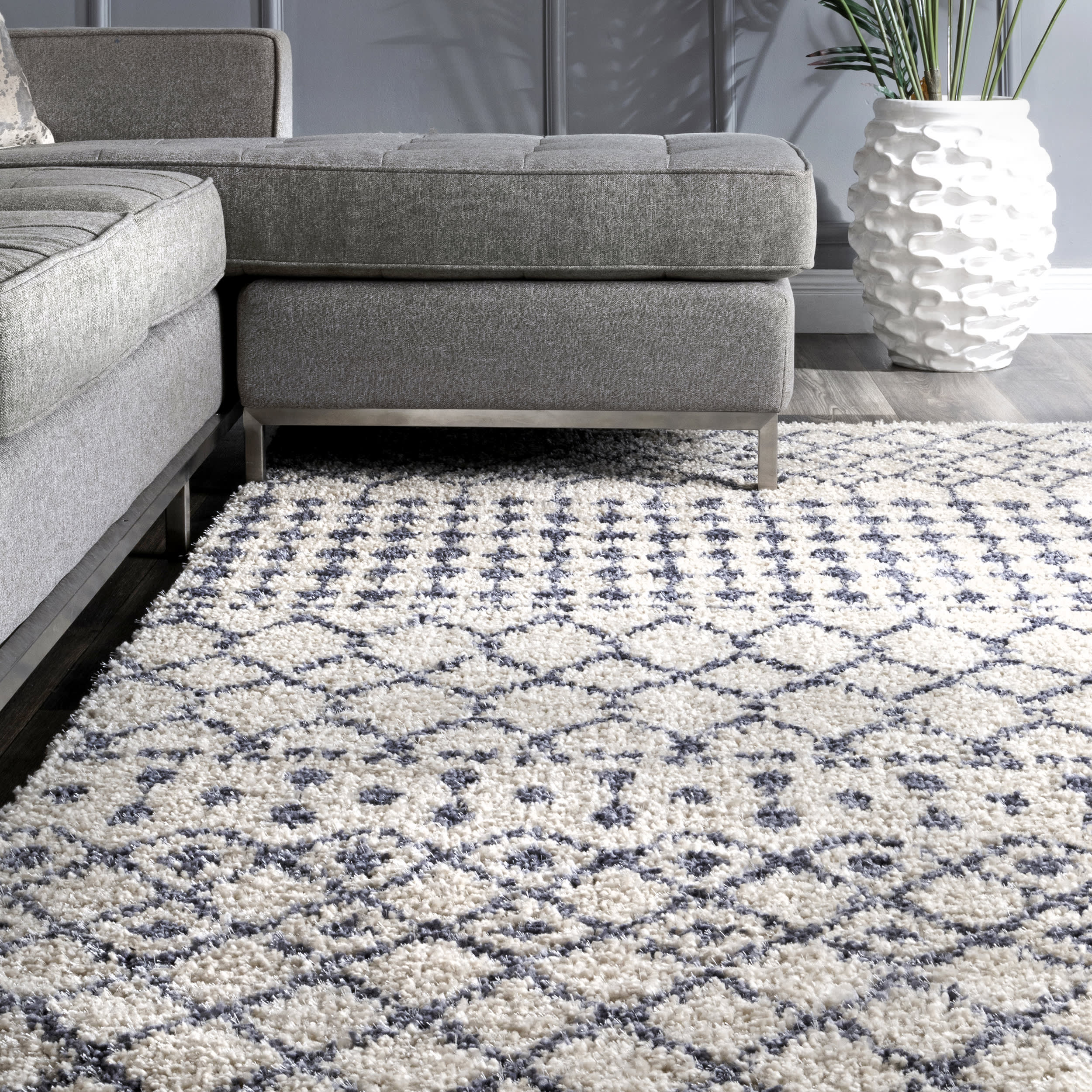Moroccan Trellis Soft Shag Rug | Beige - Image 4