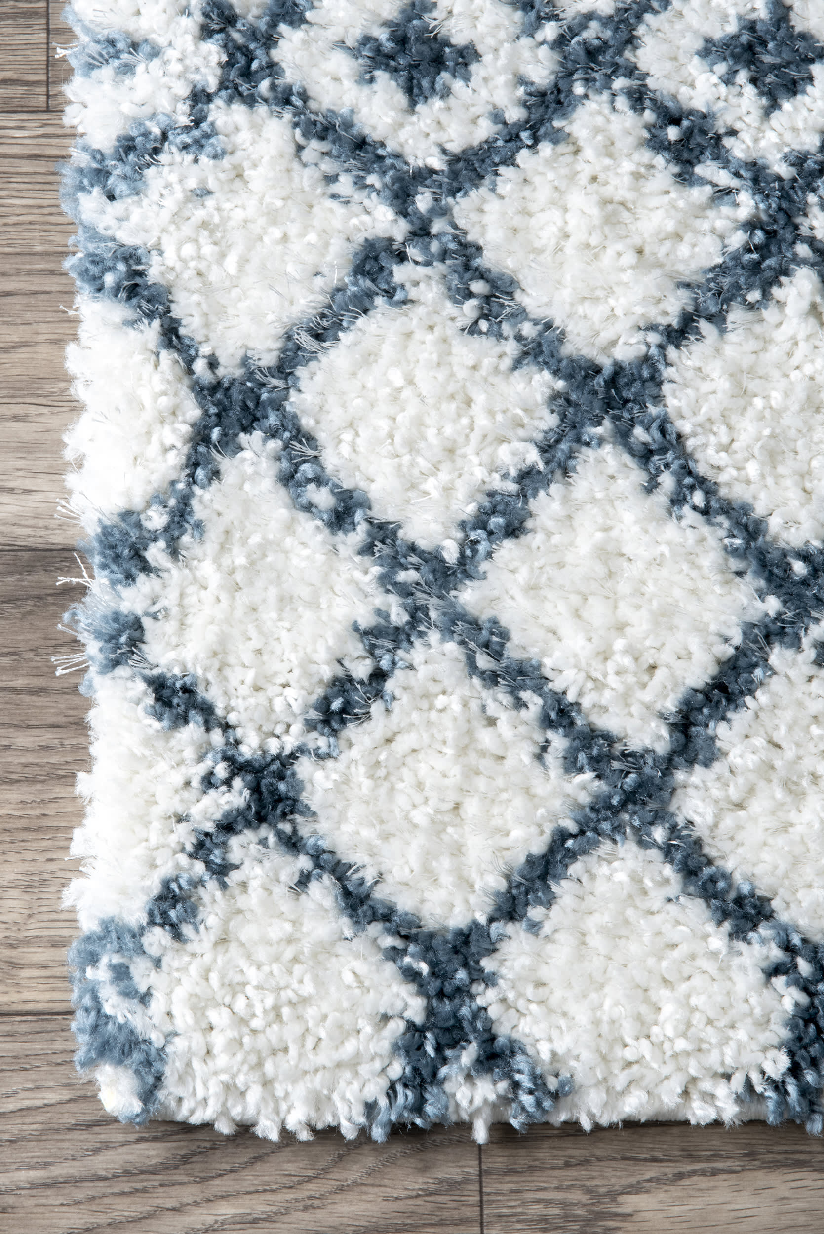 Moroccan Trellis Soft Shag Rug | Blue - Image 3