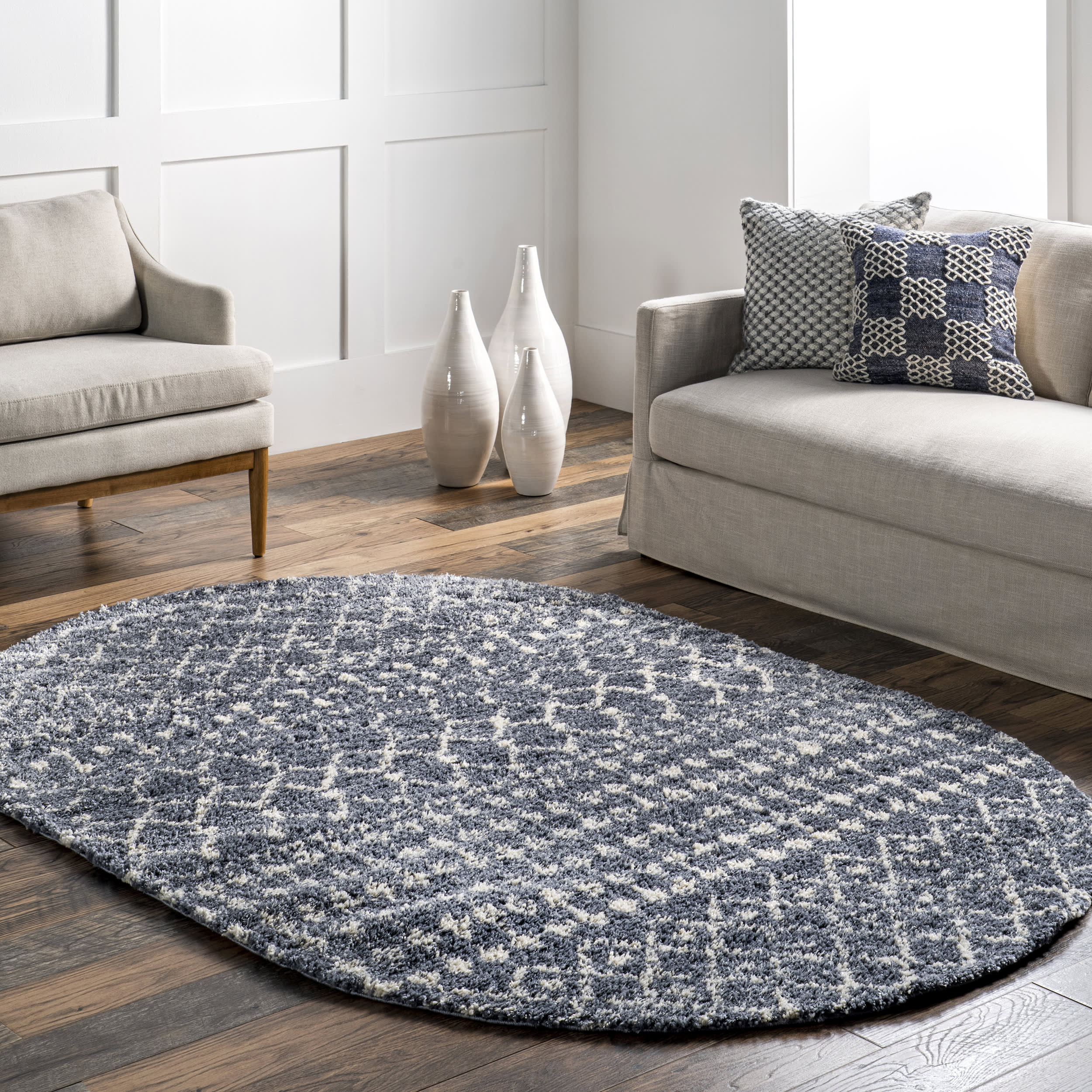 Moroccan Trellis Soft Shag Rug | Grey - Image 2