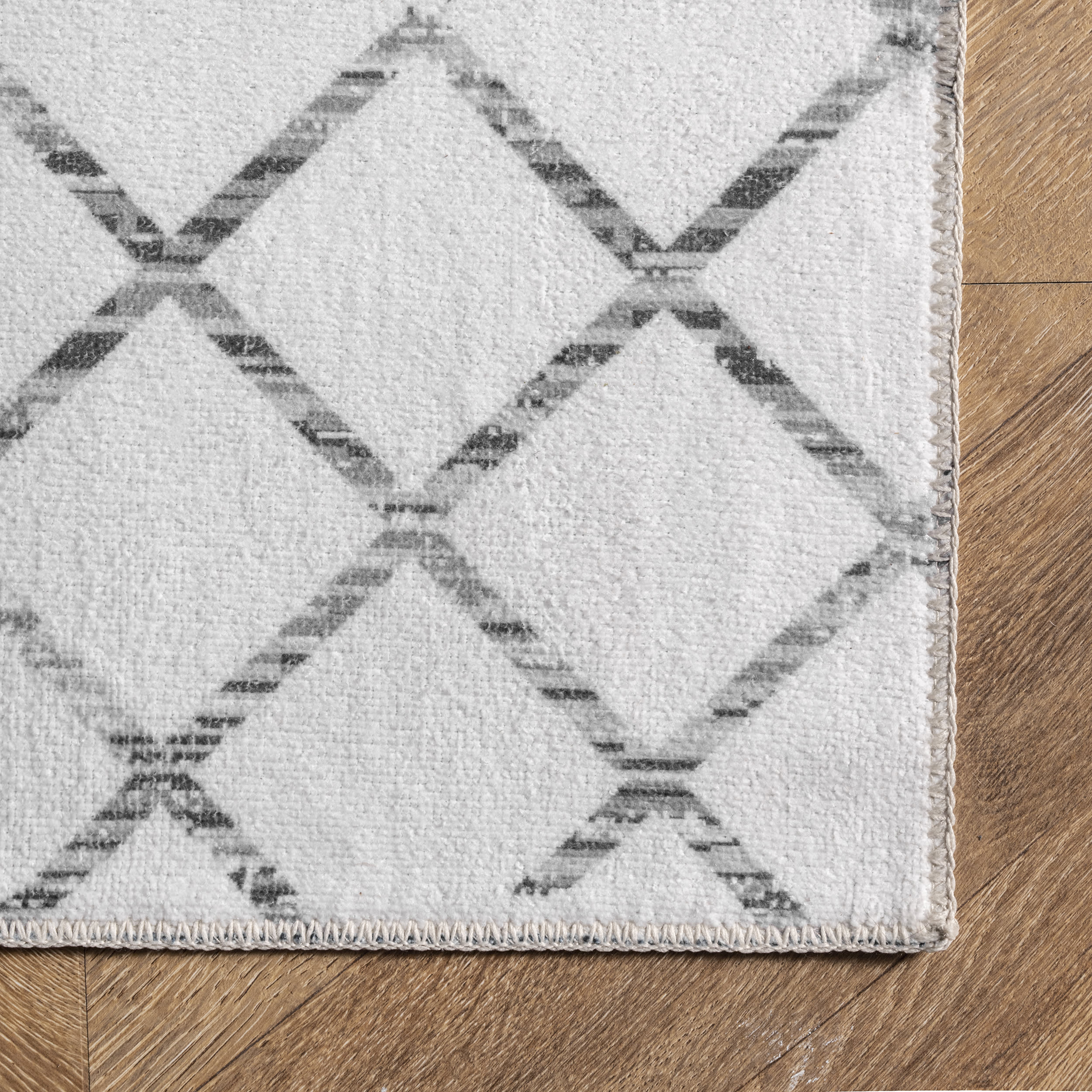 Moroccan Trellis Washable Rug | Grey - Image 3
