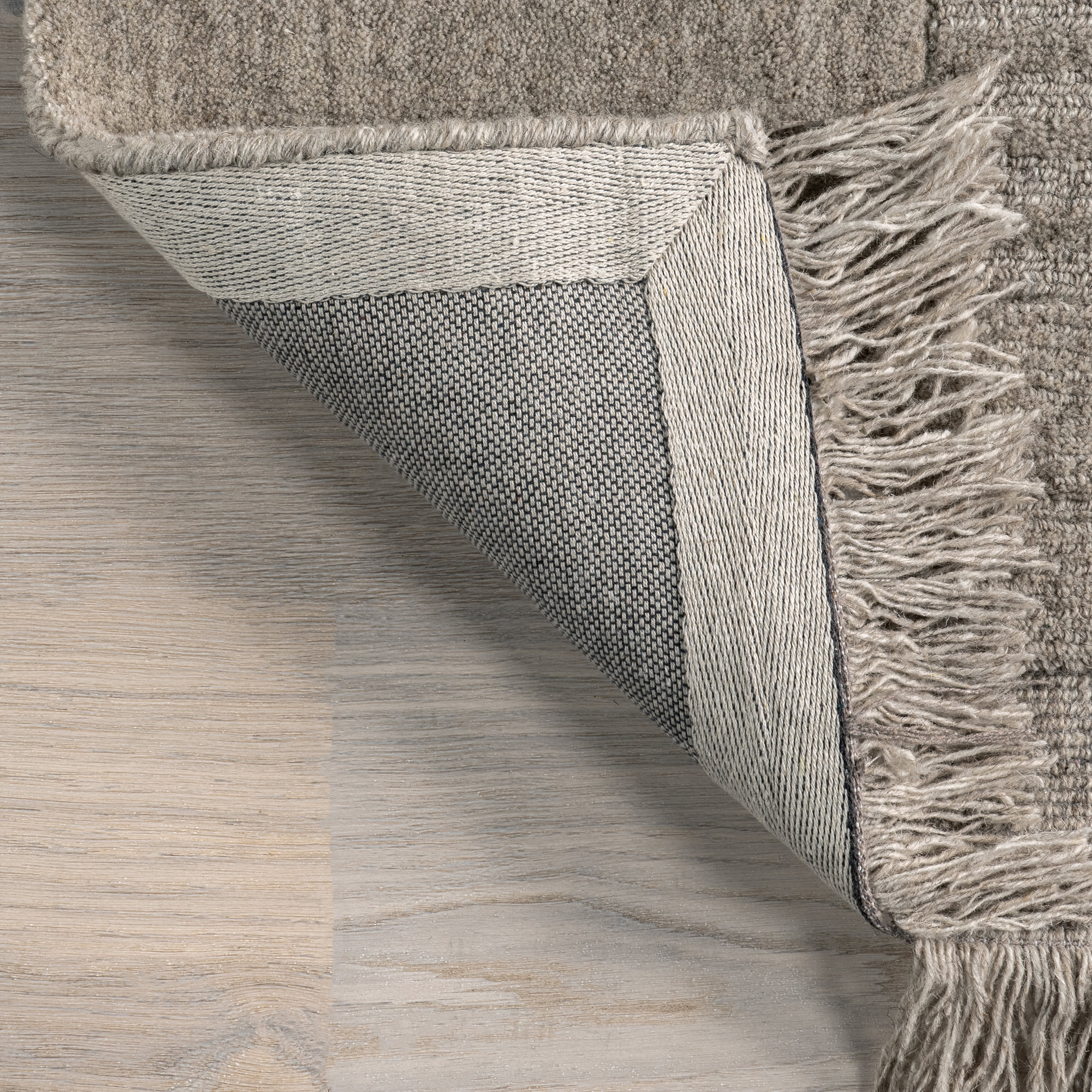 Mozai Fringed Wool-Blend Rug | Beige - Image 5