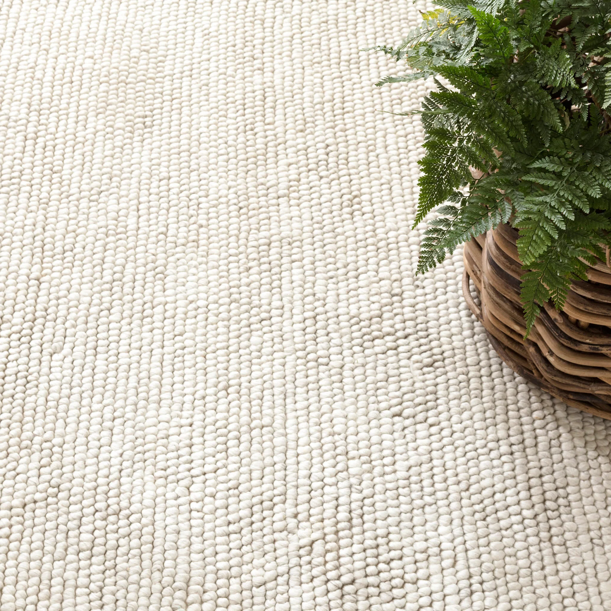 Niels Handwoven Wool/Viscose Rug | Ivory - Image 5