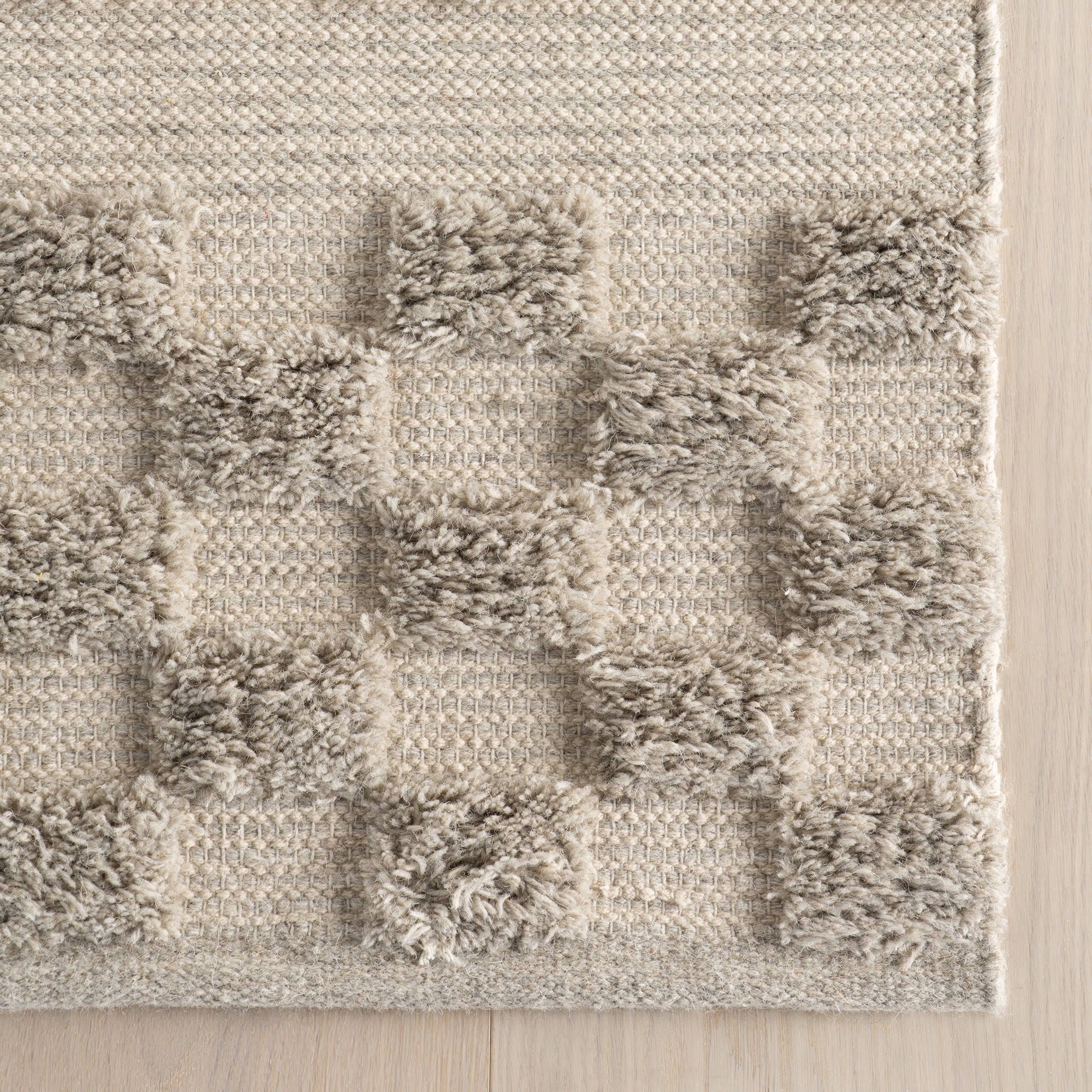 Nubi Bohemian Striped Hand Woven Rug | Grey - Image 4