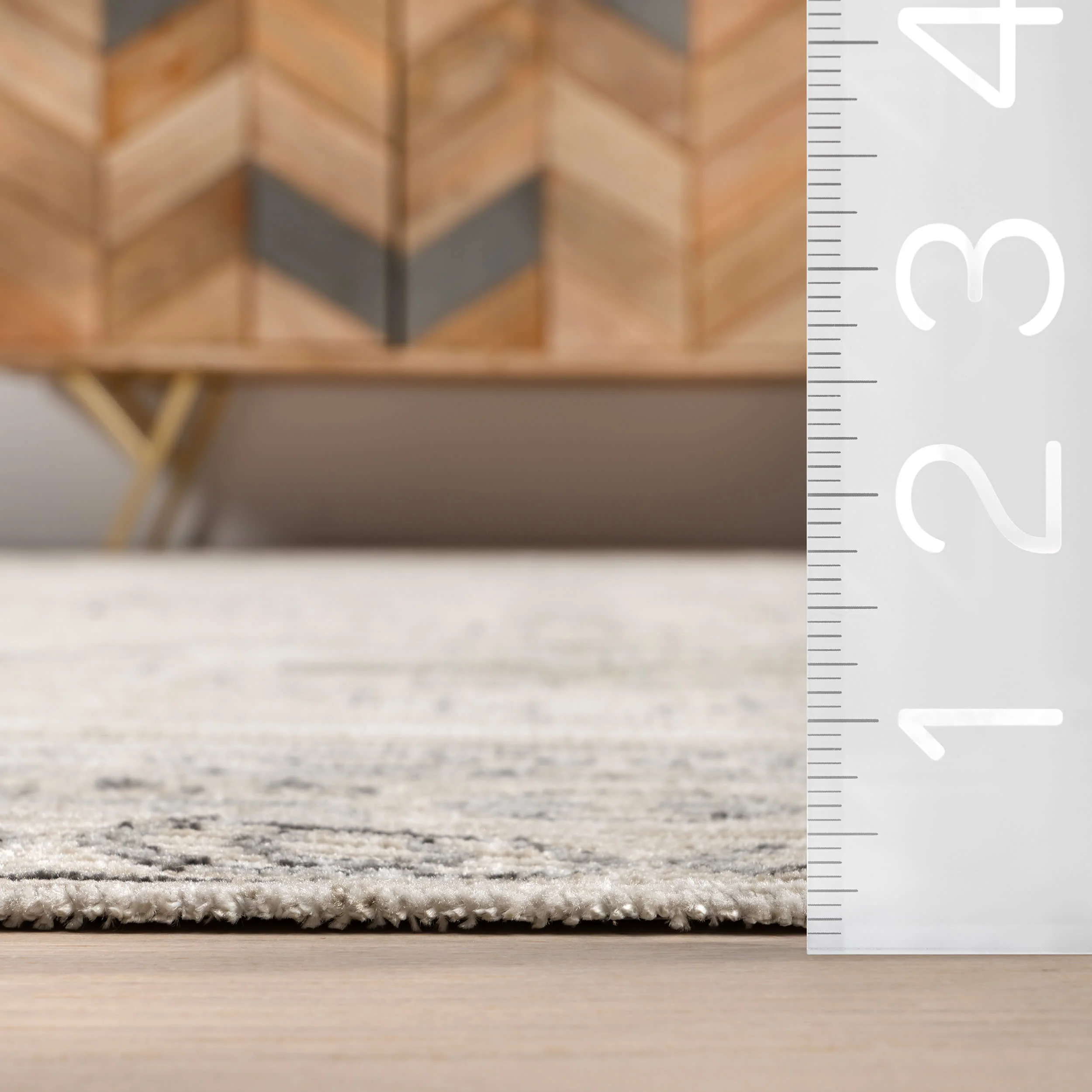 Oakley Simple Medallion Indoor/Outdoor Washable Rug | Light Grey - Image 5