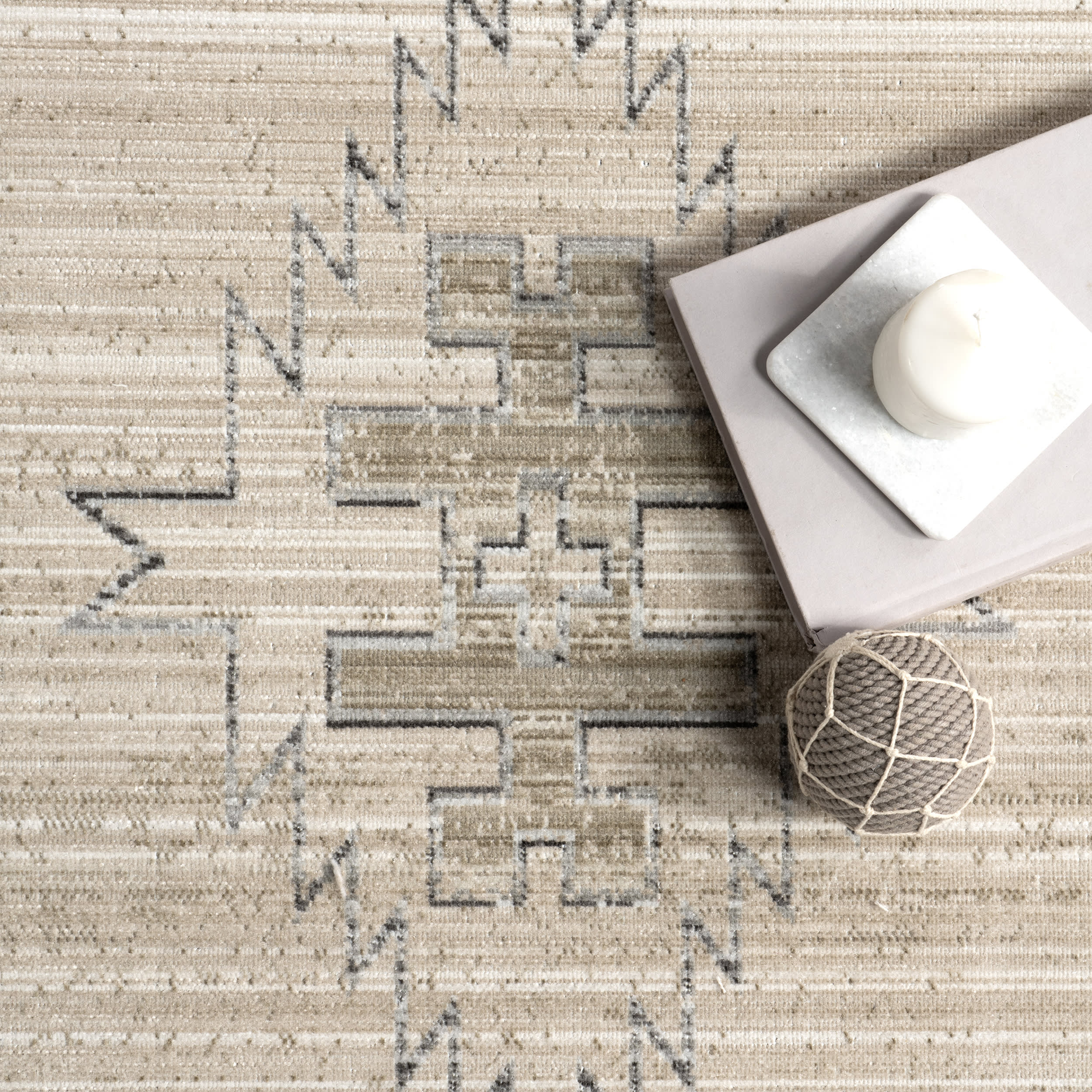 Oakley Simple Medallion Indoor/Outdoor Washable Rug | Light Grey - Image 7