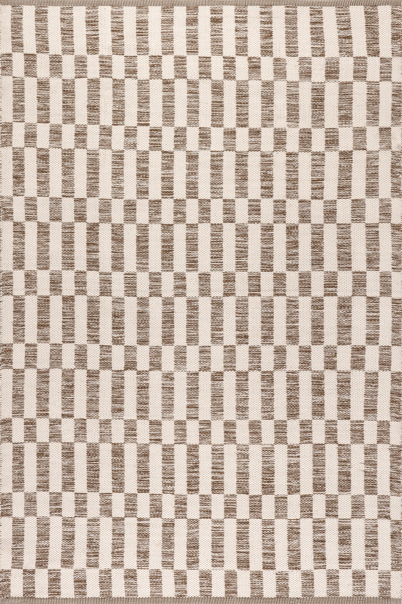 Orana Checkered Indoor/Outdoor Rug | Brown
