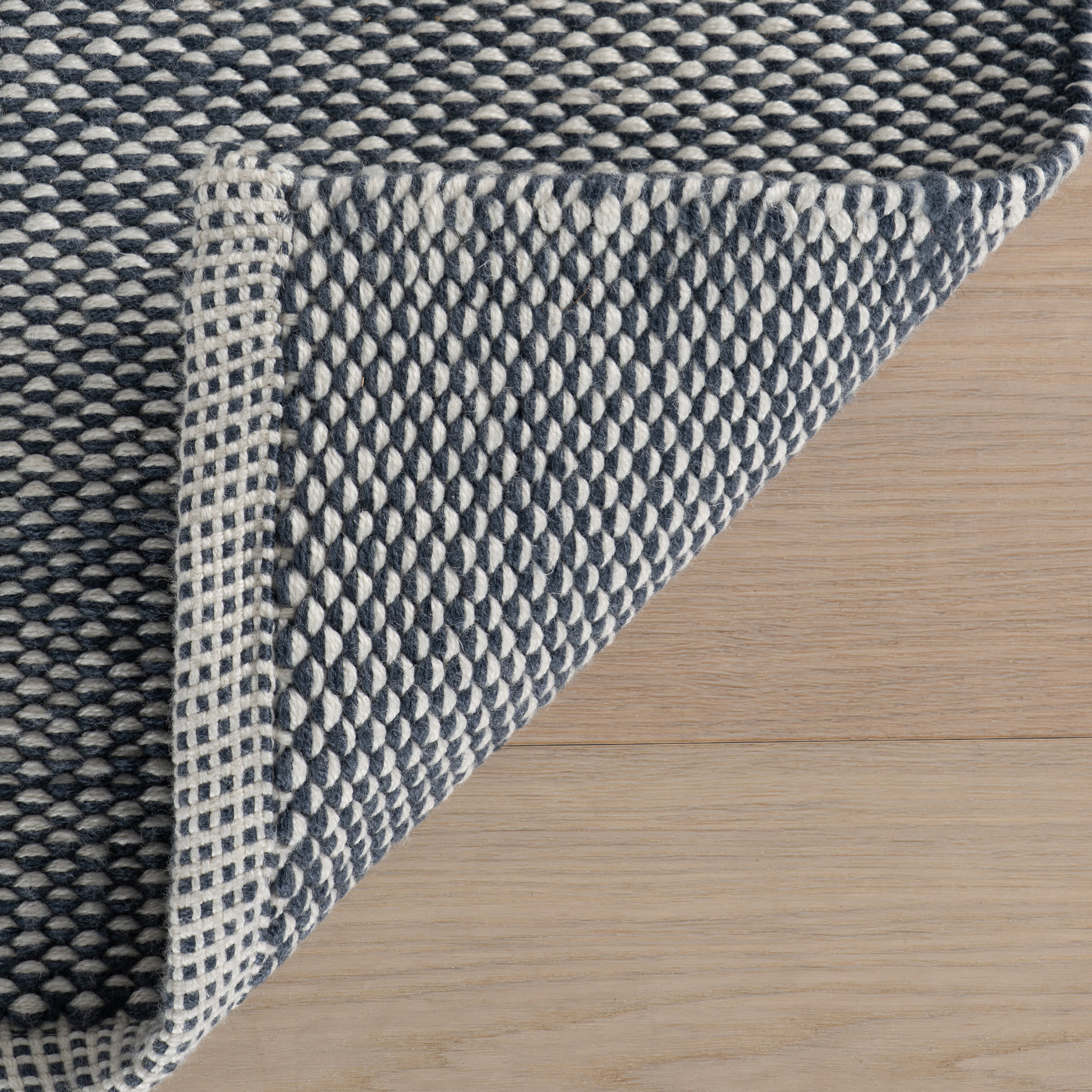 Pebble Handwoven Performance Rug | Blue - Image 7