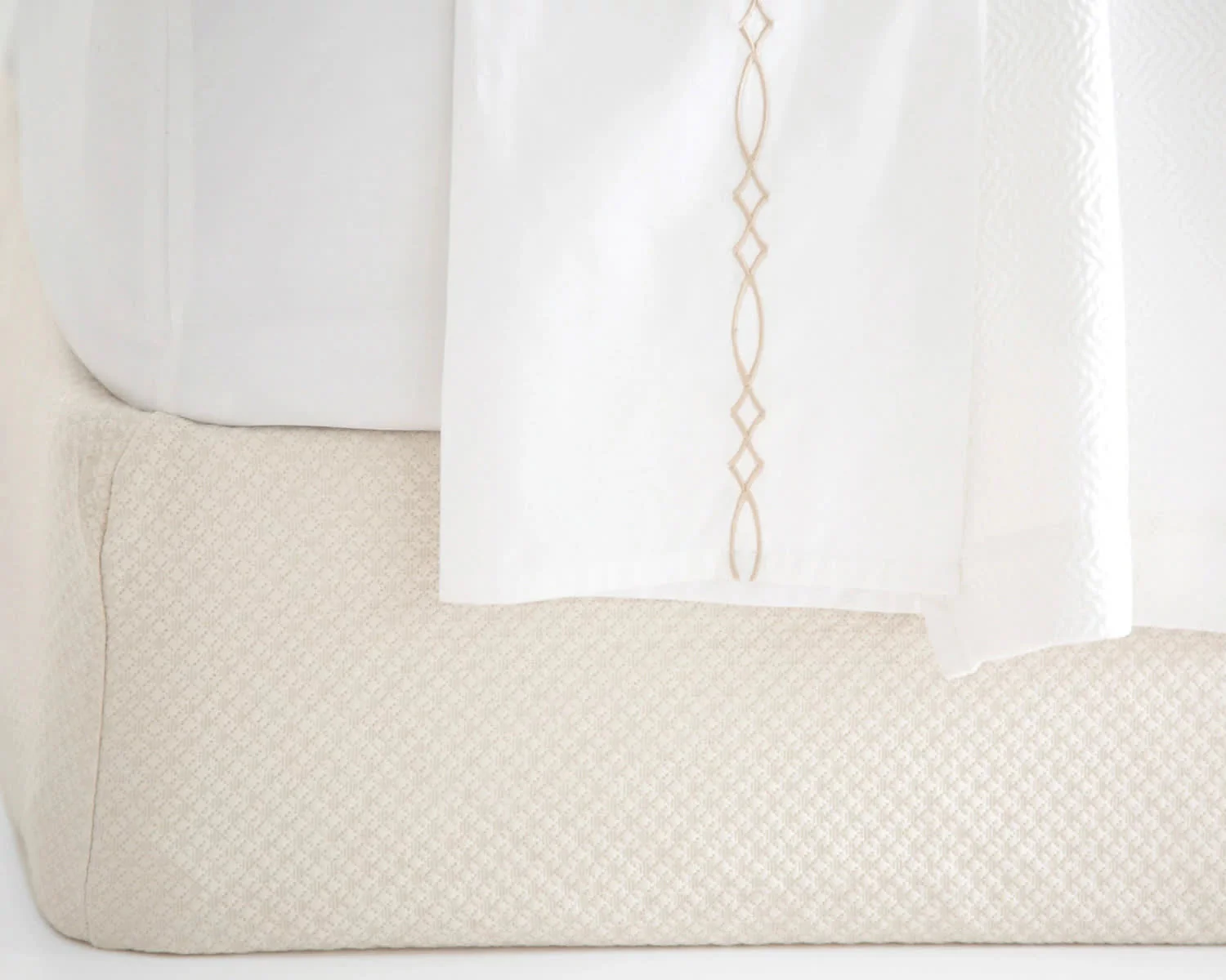 Petite Trellis Matelasse box spring cover | Ivory