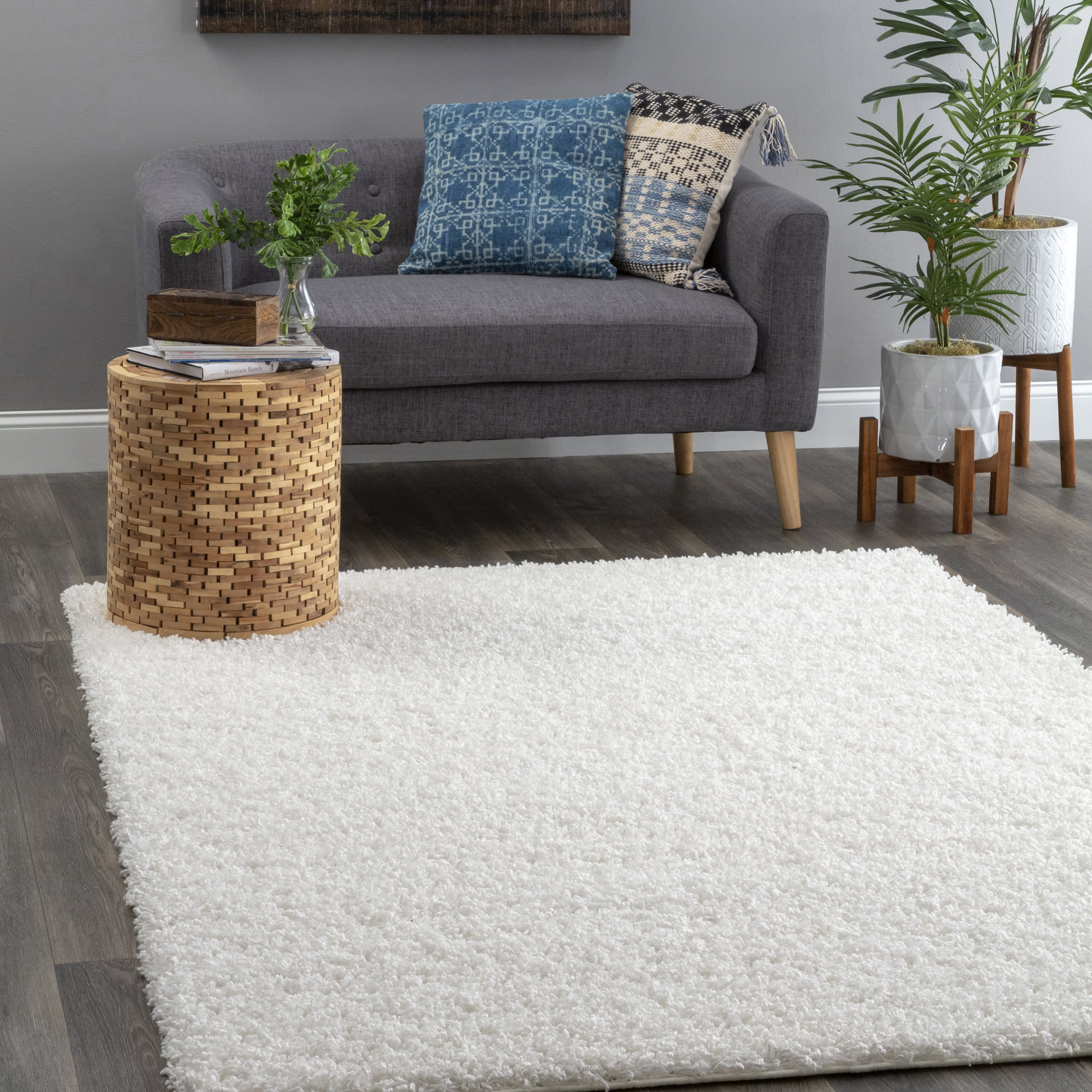 Plus Shag Rug | White - Image 2