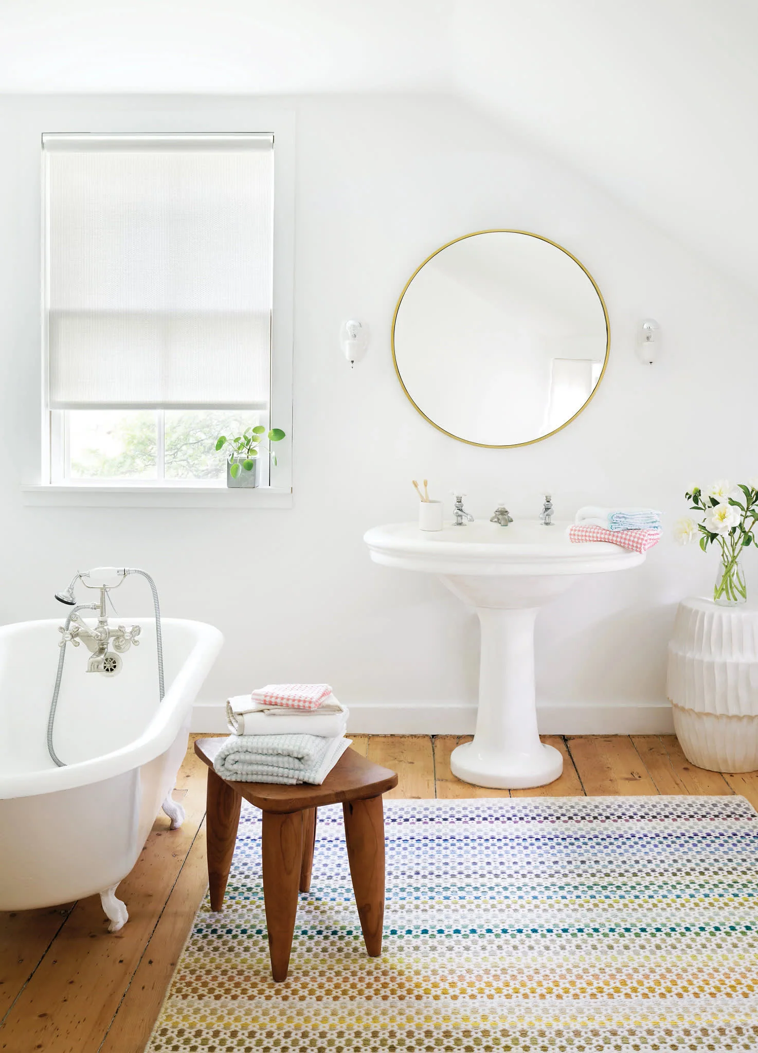 Poppy Handwoven Wool Rug | Multi - Image 4