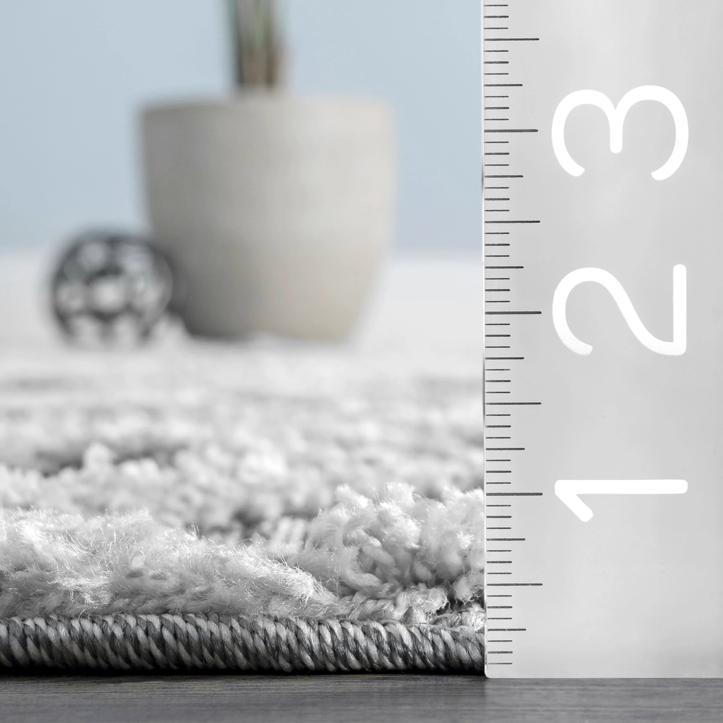 Raised Fishnet Trellis Rug | Grey - Image 5