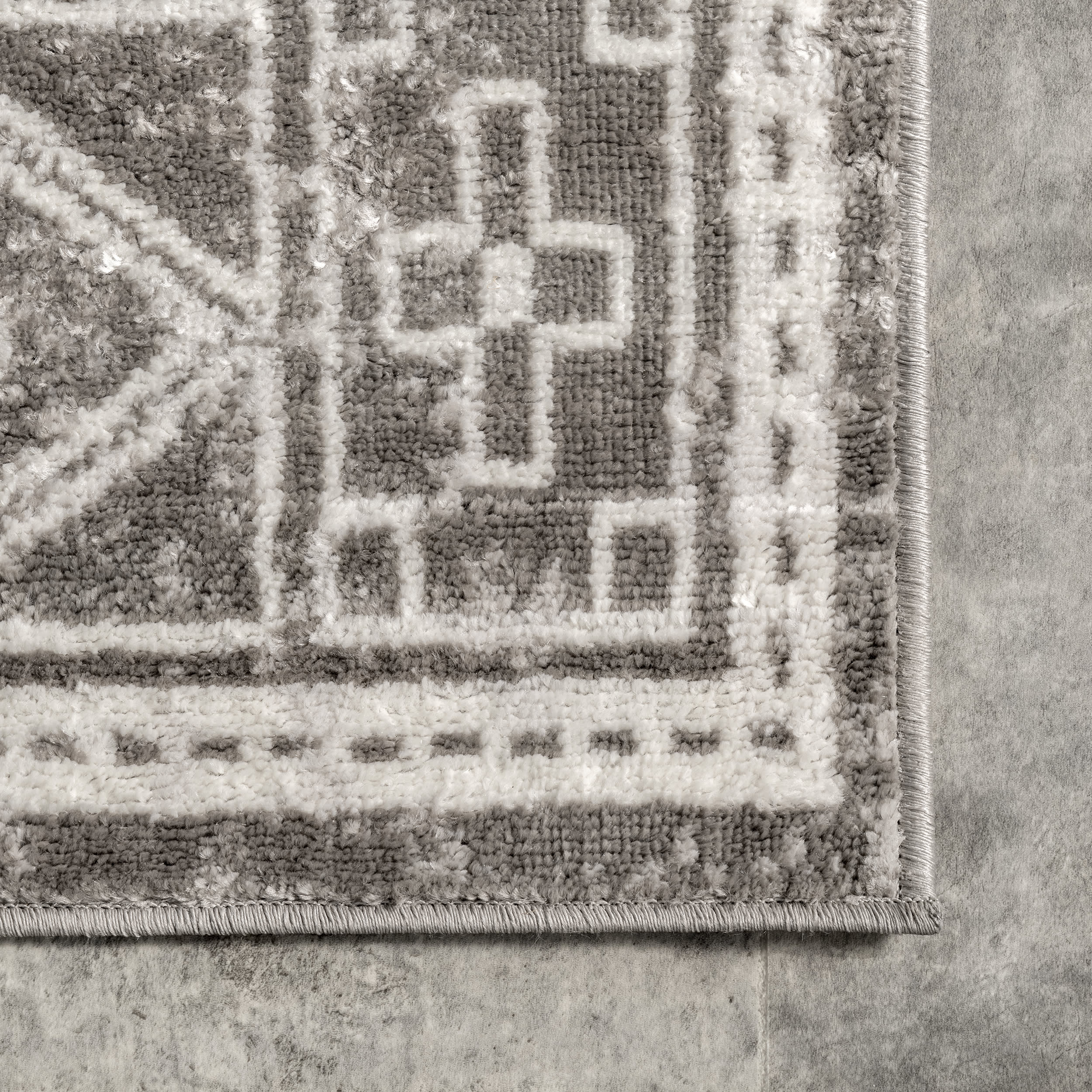 Raven Paneled Gothic Rug | Grey - Image 3