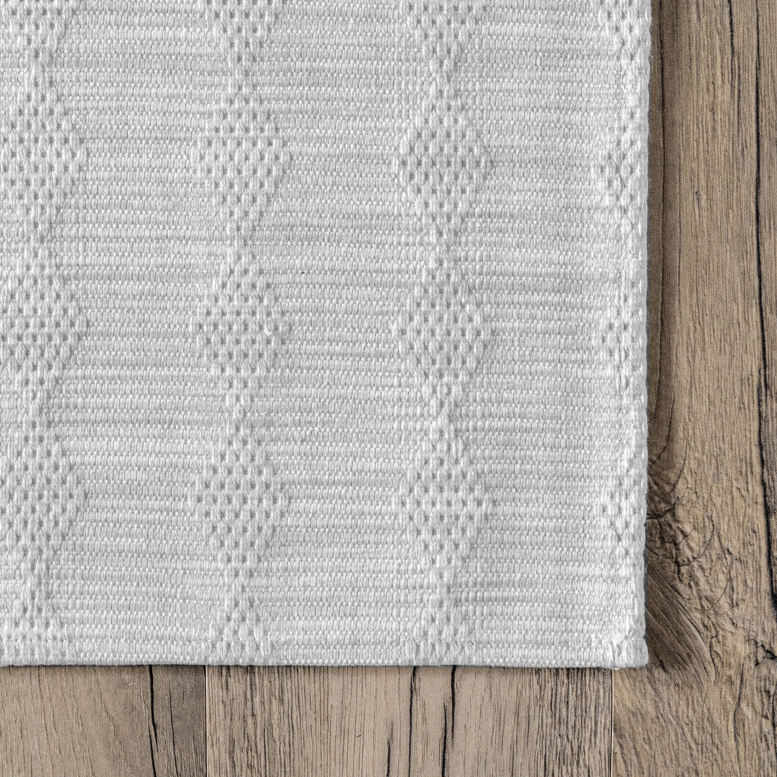 Rayna Washable Triangle Rug | Light Grey - Image 3