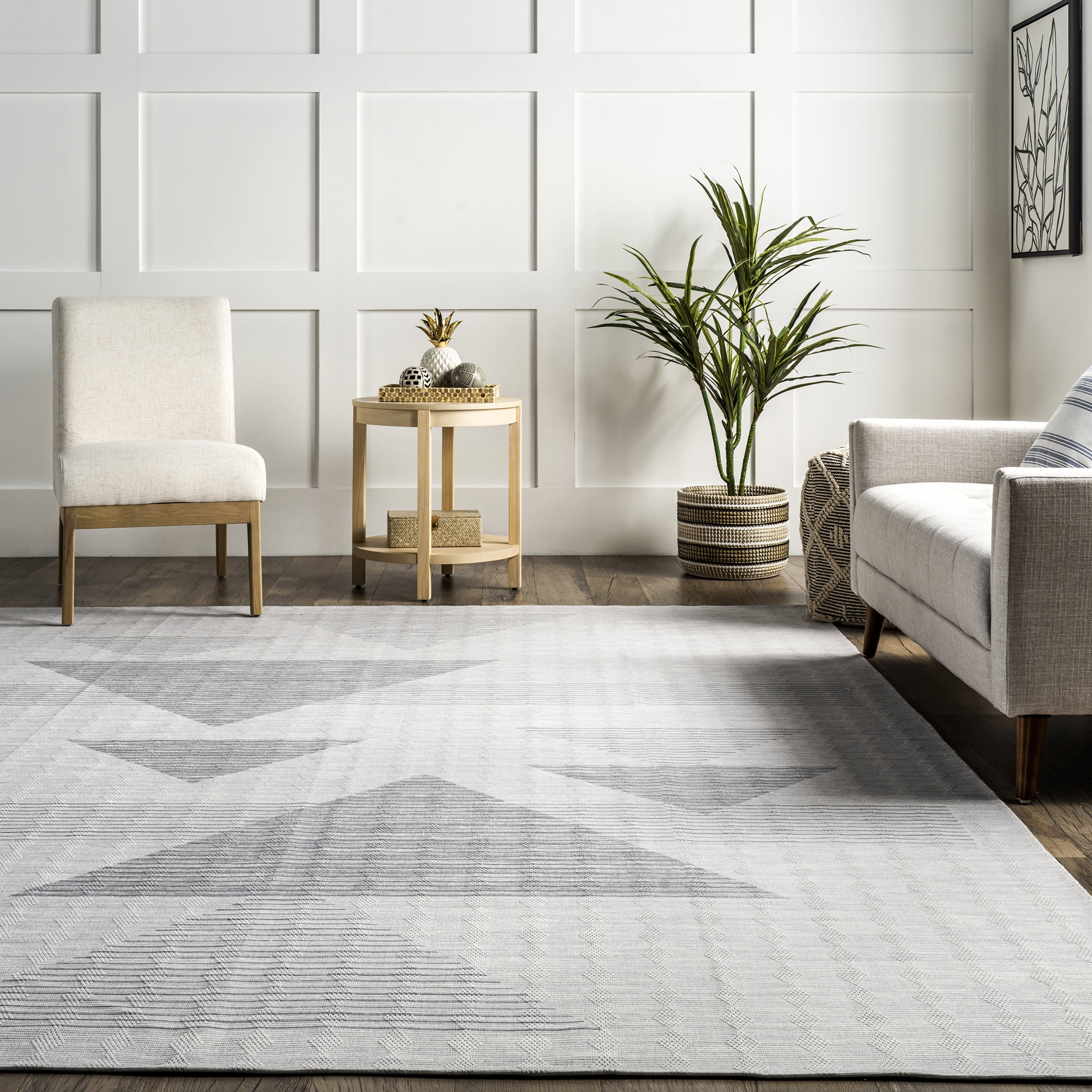 Rayna Washable Triangle Rug | Light Grey - Image 4