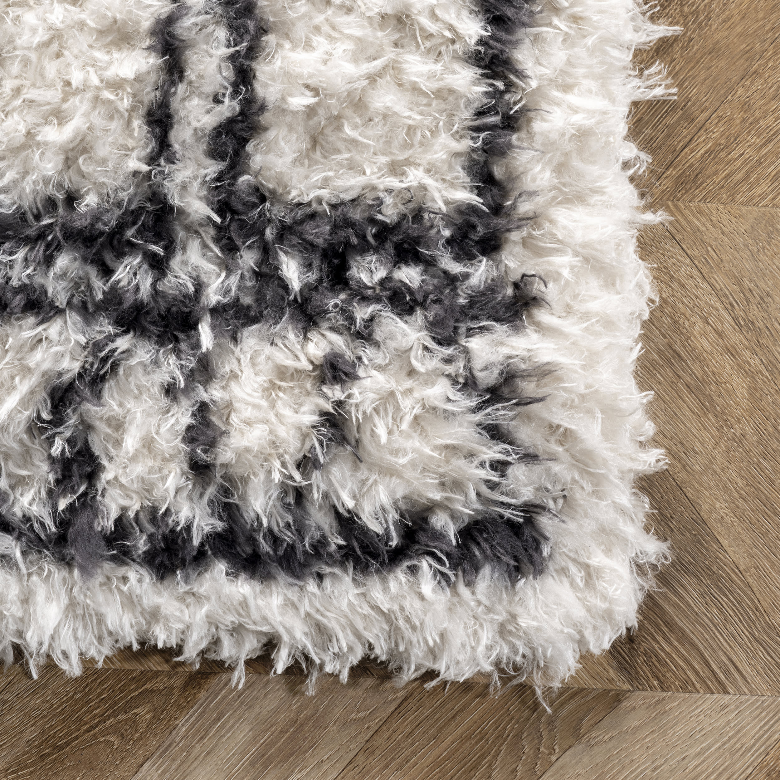 Riffian Lattice Shag Rug | Beige - Image 3